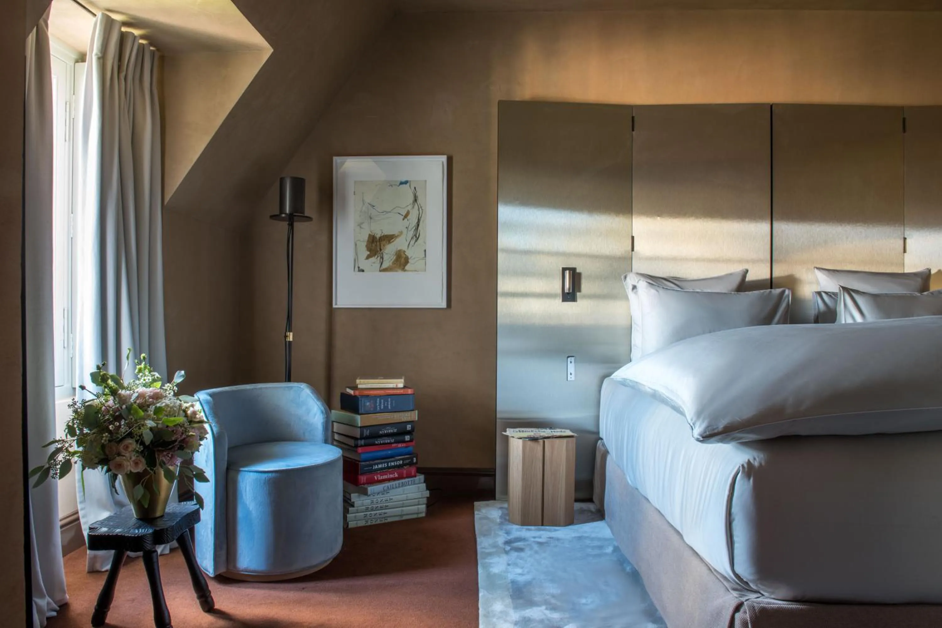 Junior Suite in Cour des Vosges - Evok Collection