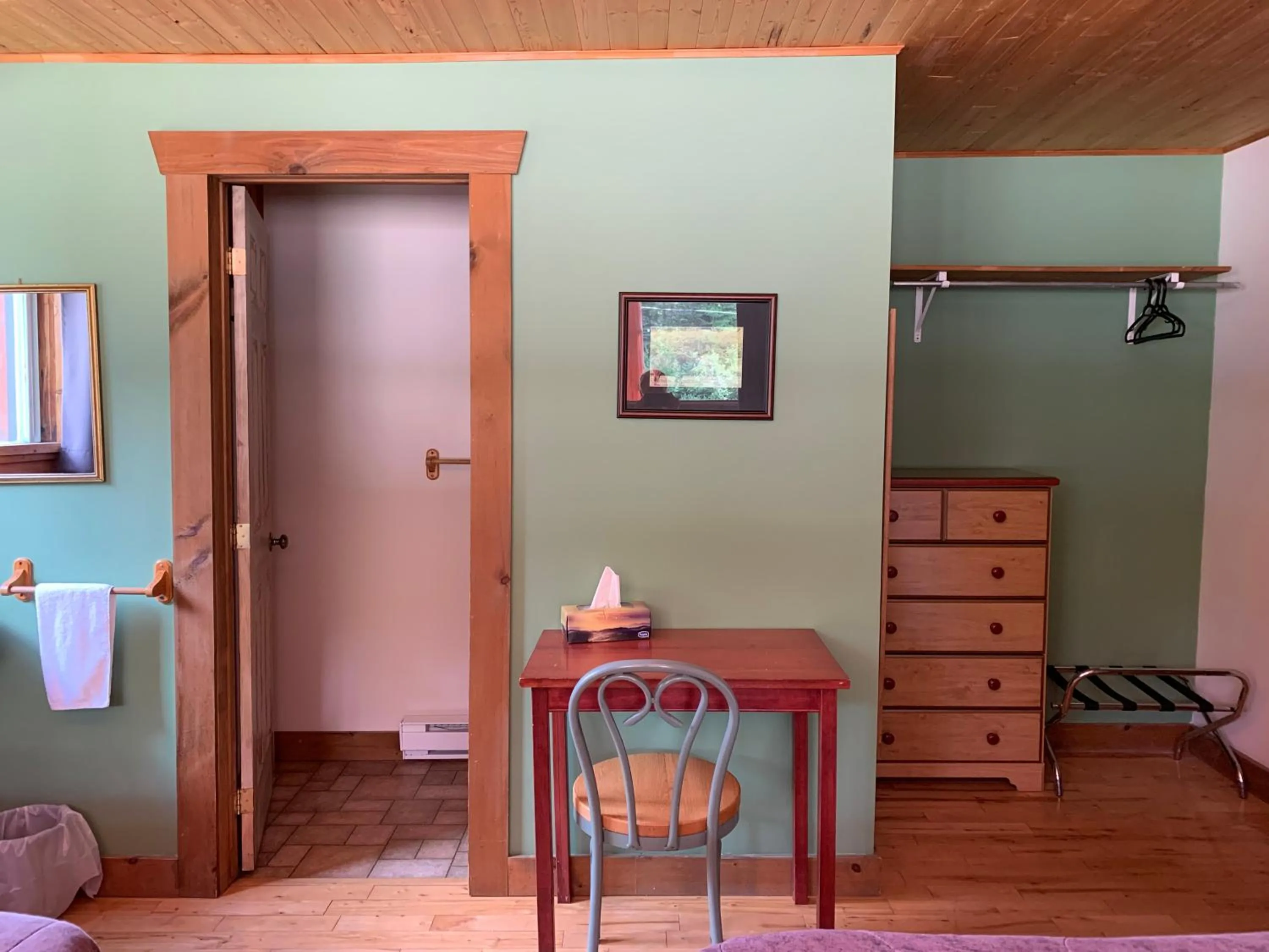 Photo of the whole room in L'Auberge Refuge du Trappeur