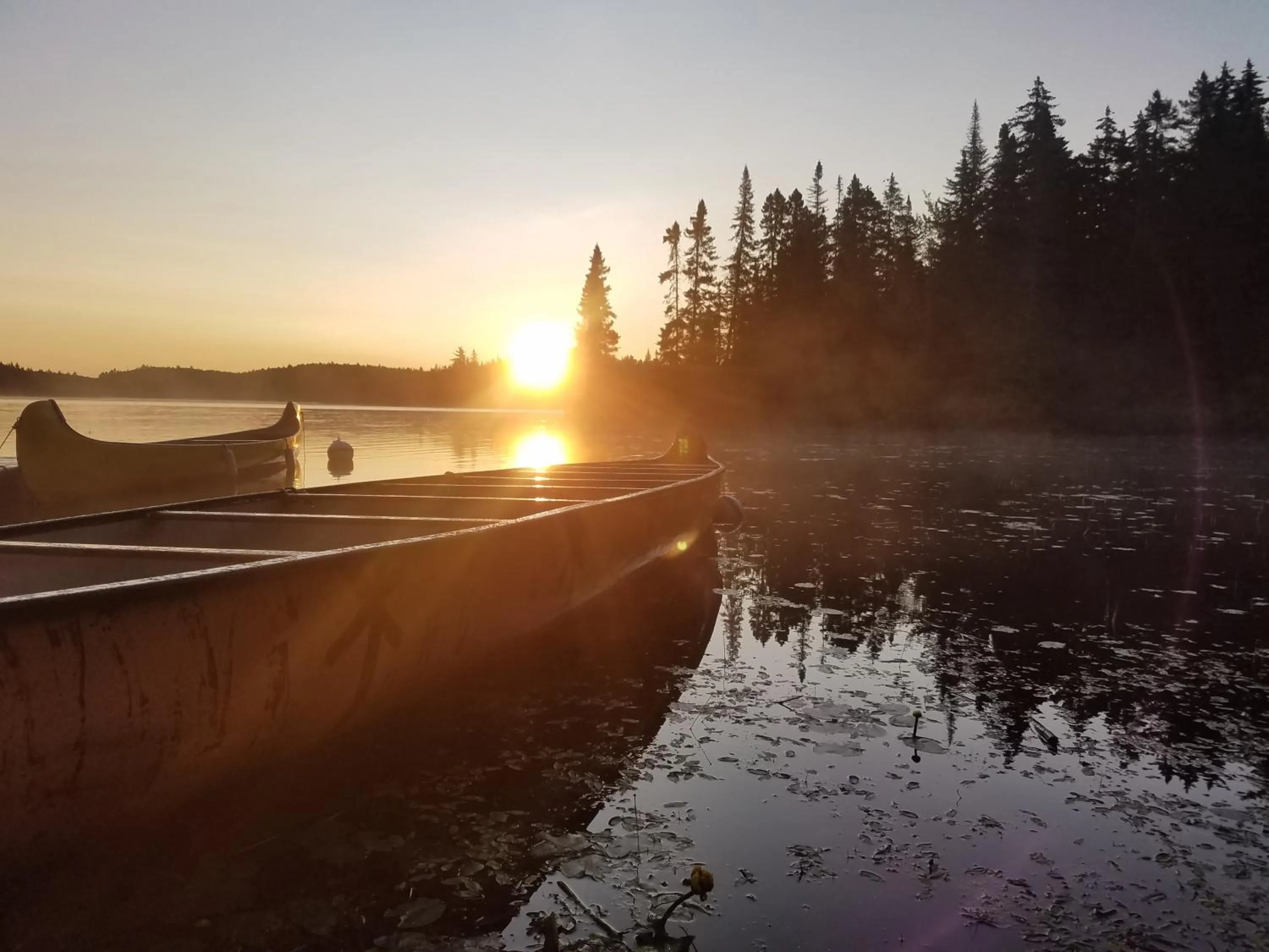 Canoeing in L'Auberge Refuge du Trappeur