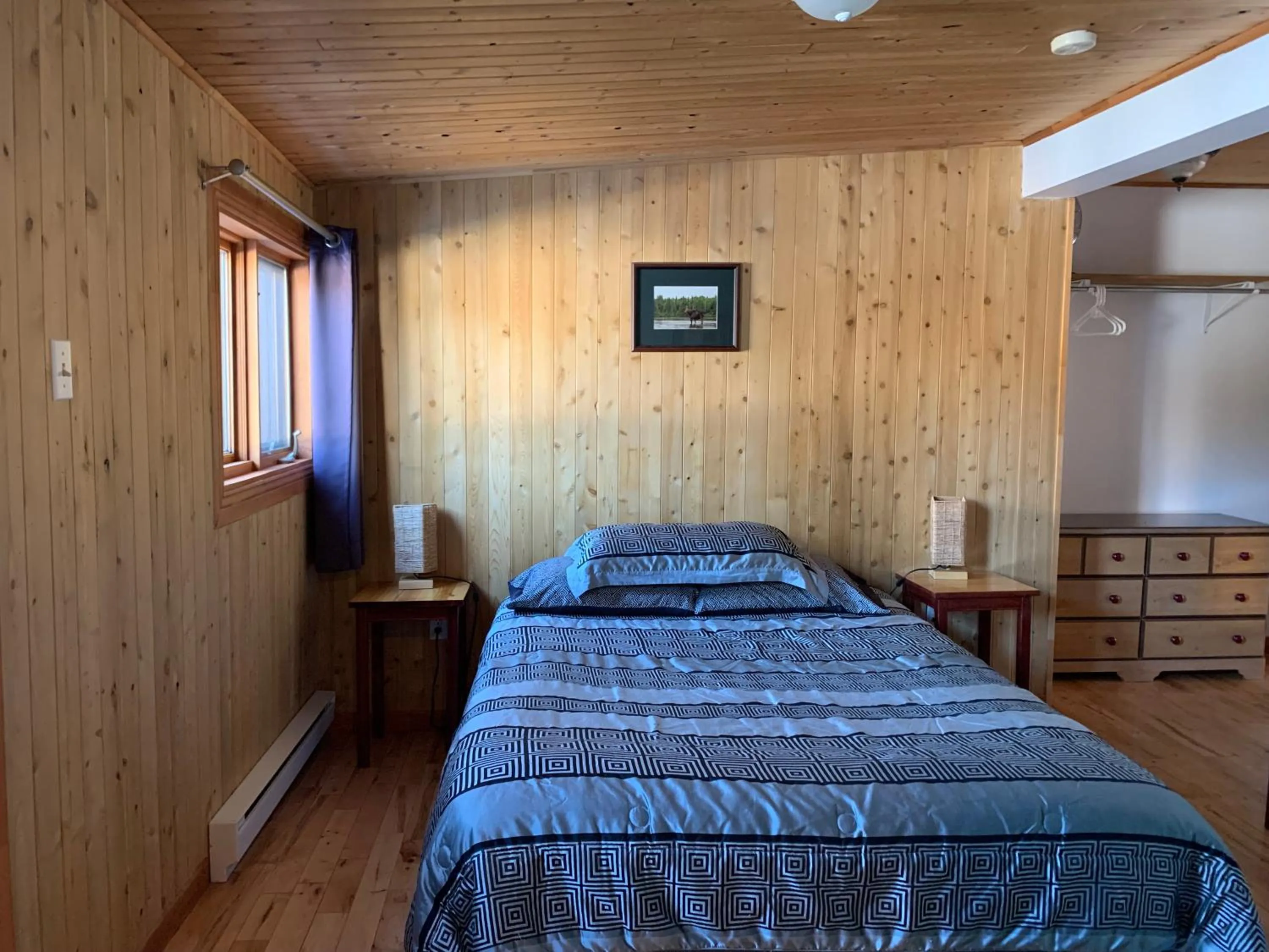 Bedroom, Bed in L'Auberge Refuge du Trappeur
