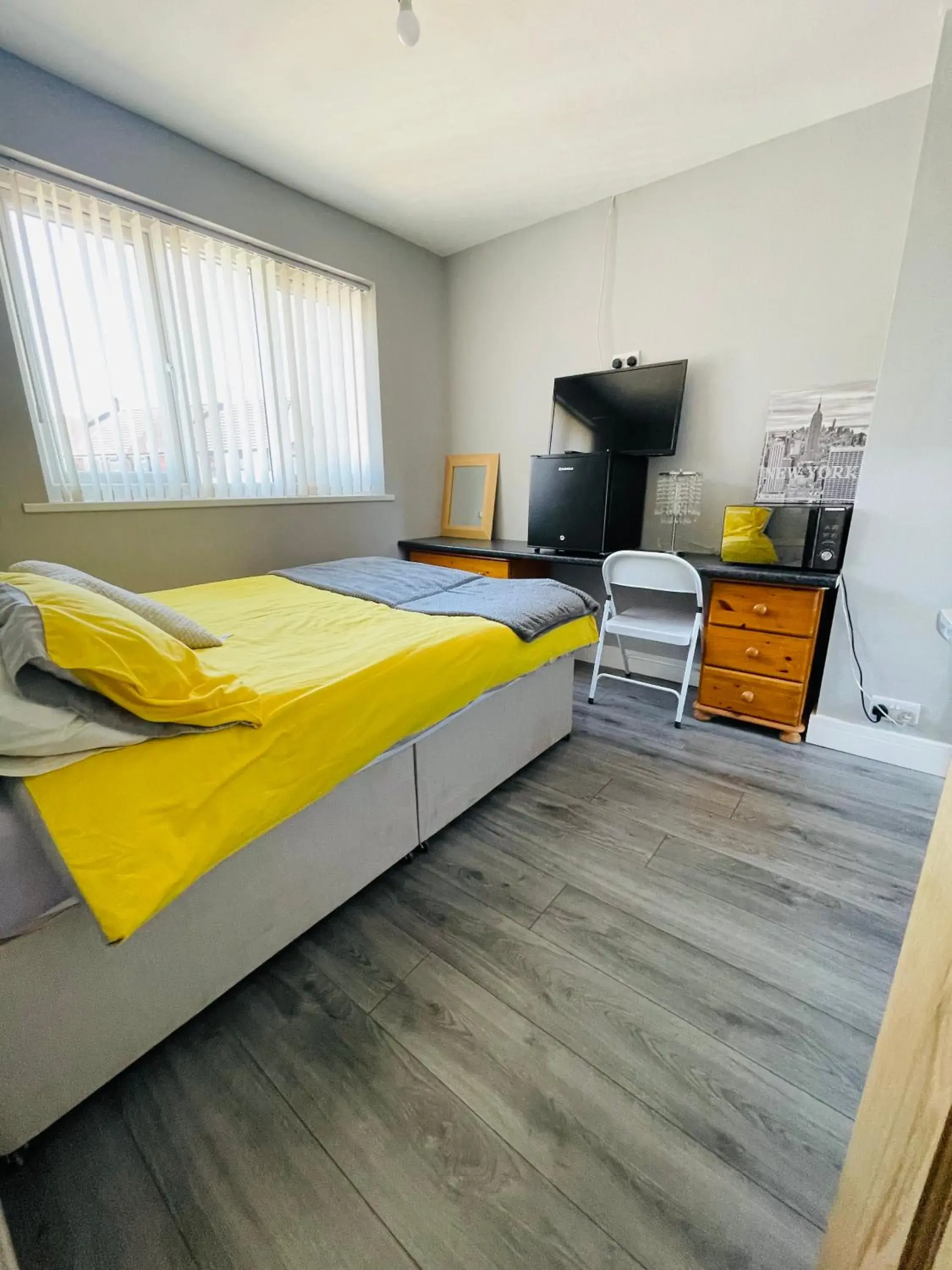 Twin Room with Shared Bathroom in Cranmore Guest House Twin Room with Shared Bathroom in Cranmore Guest House