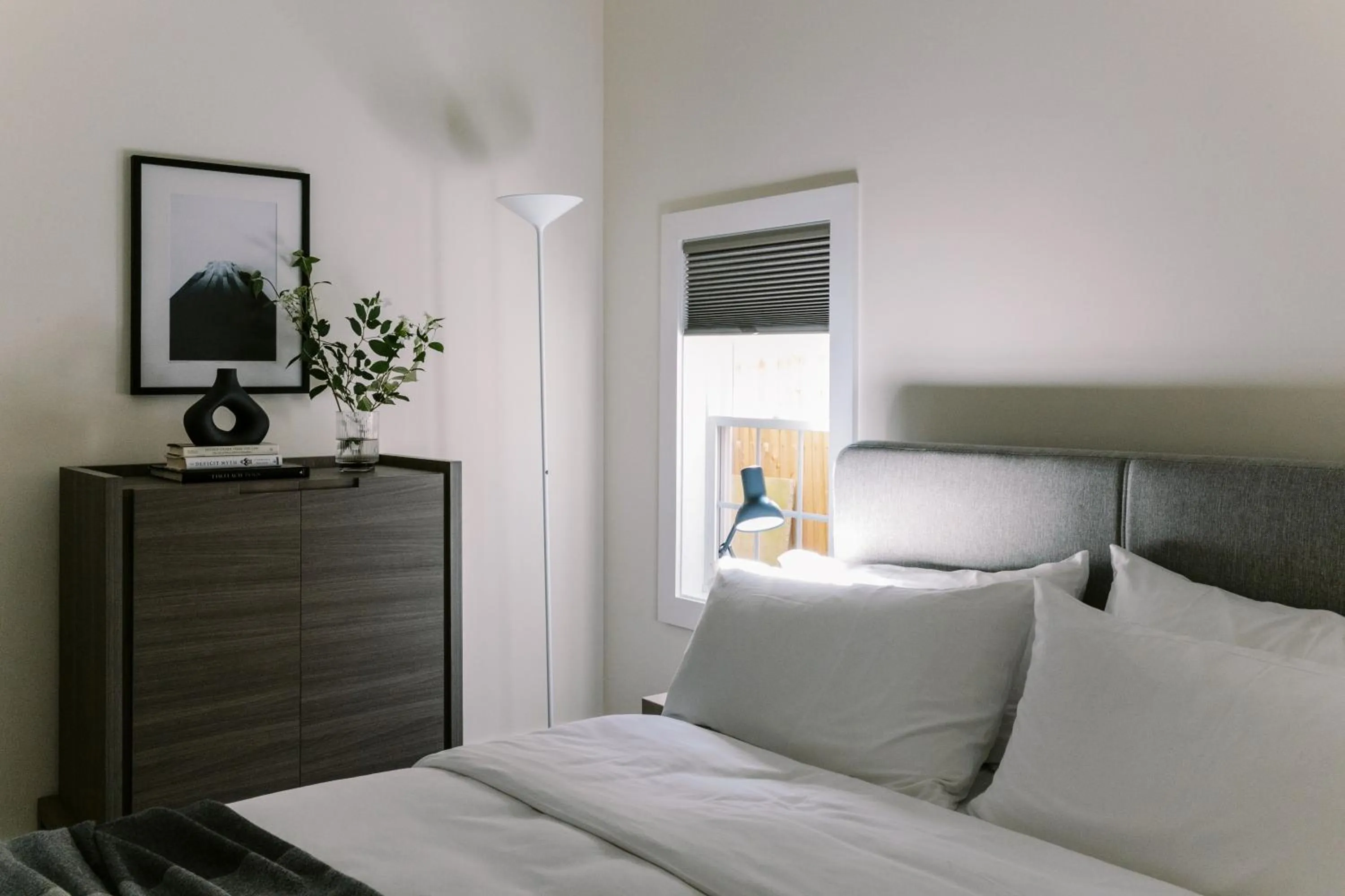 Bedroom, Bed in The Roundtree, Amagansett