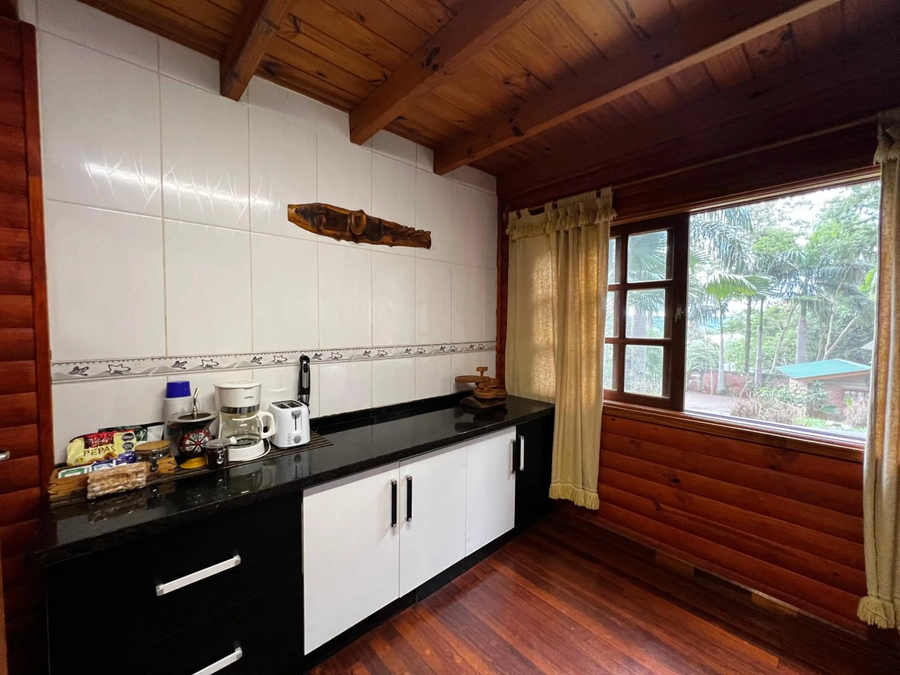 kitchen in Costa del Sol Iguazú