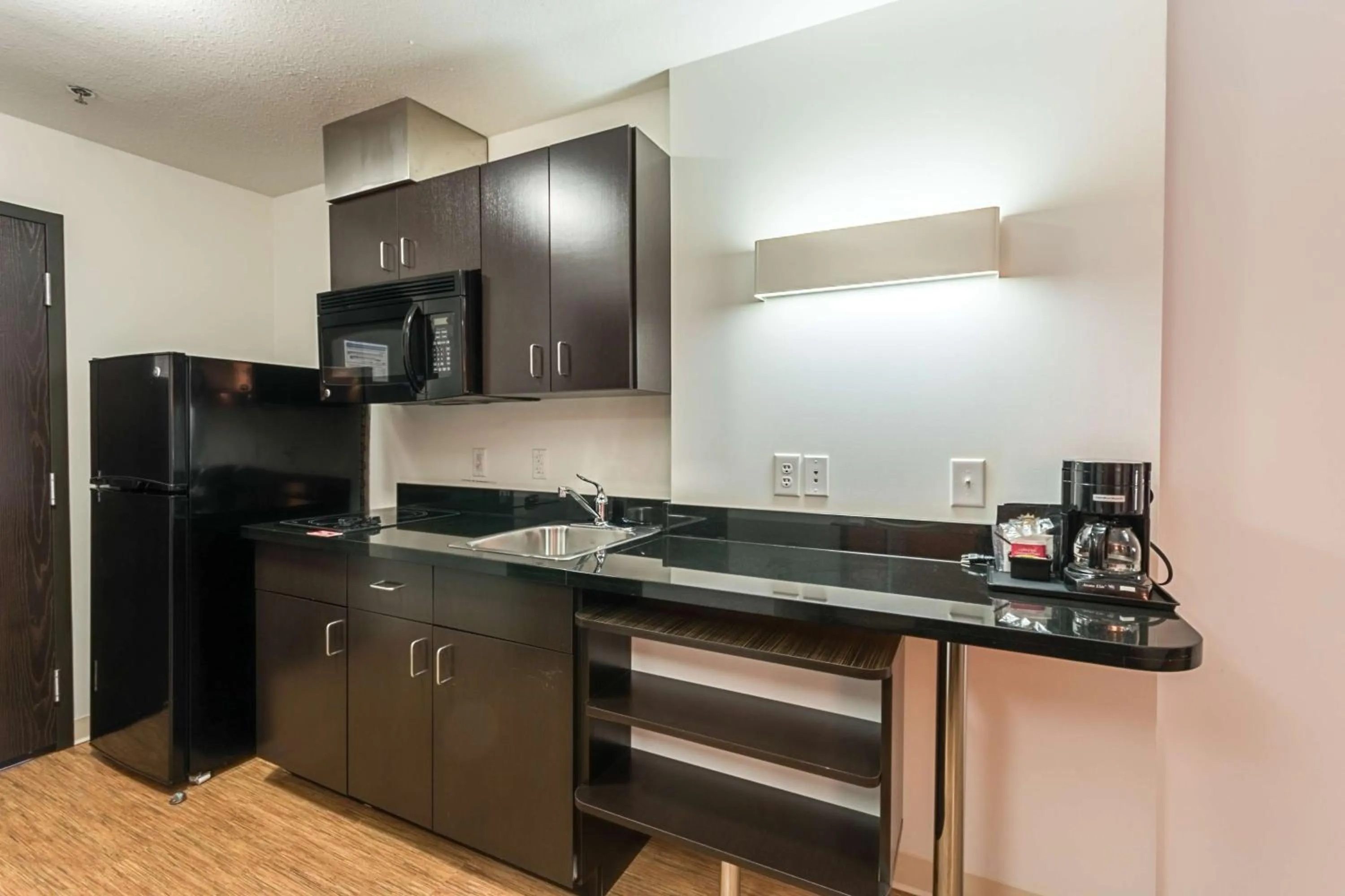 Kitchen or kitchenette in Motel 6-Moosomin, SK