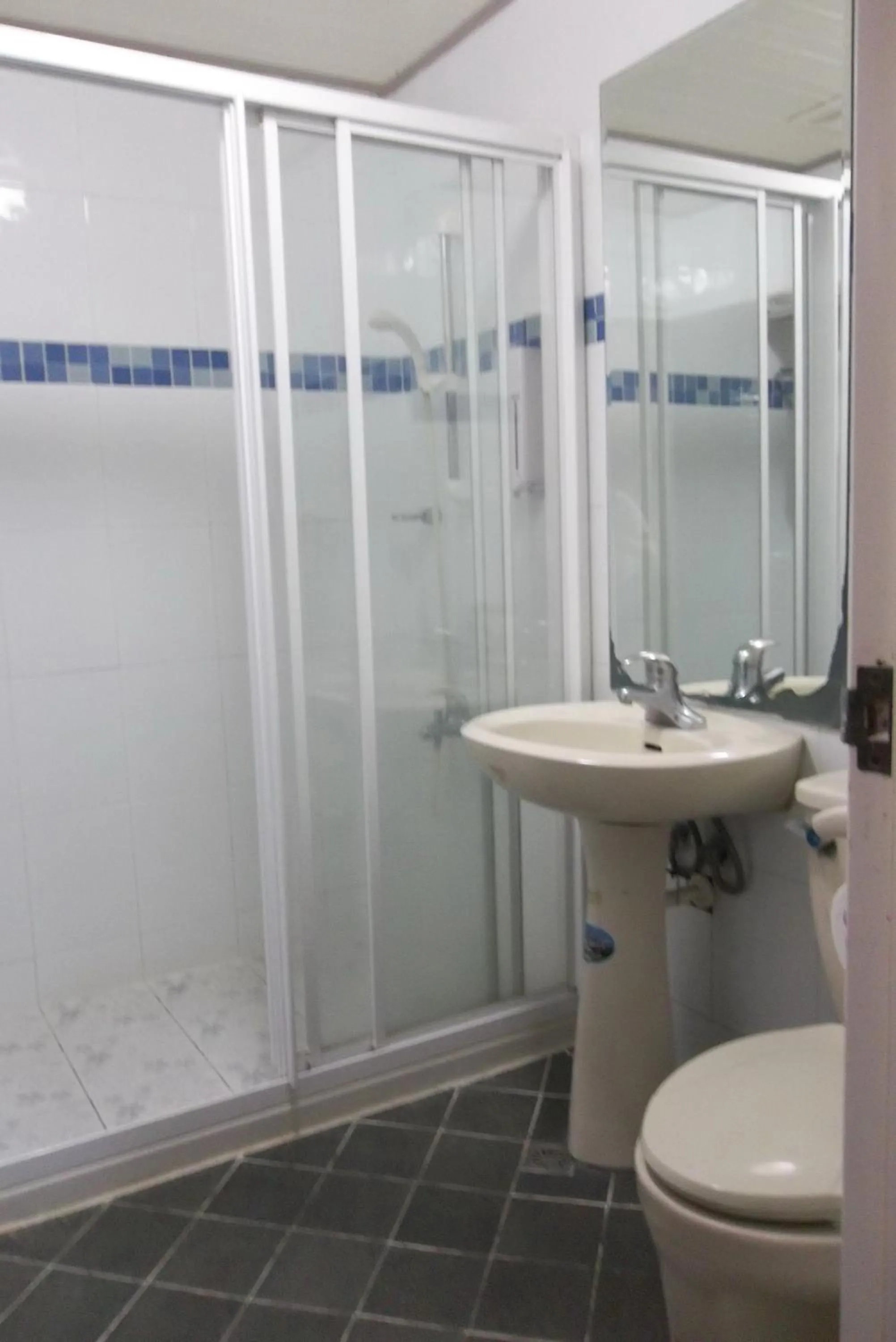 Toong Mao Resorts & Hotel