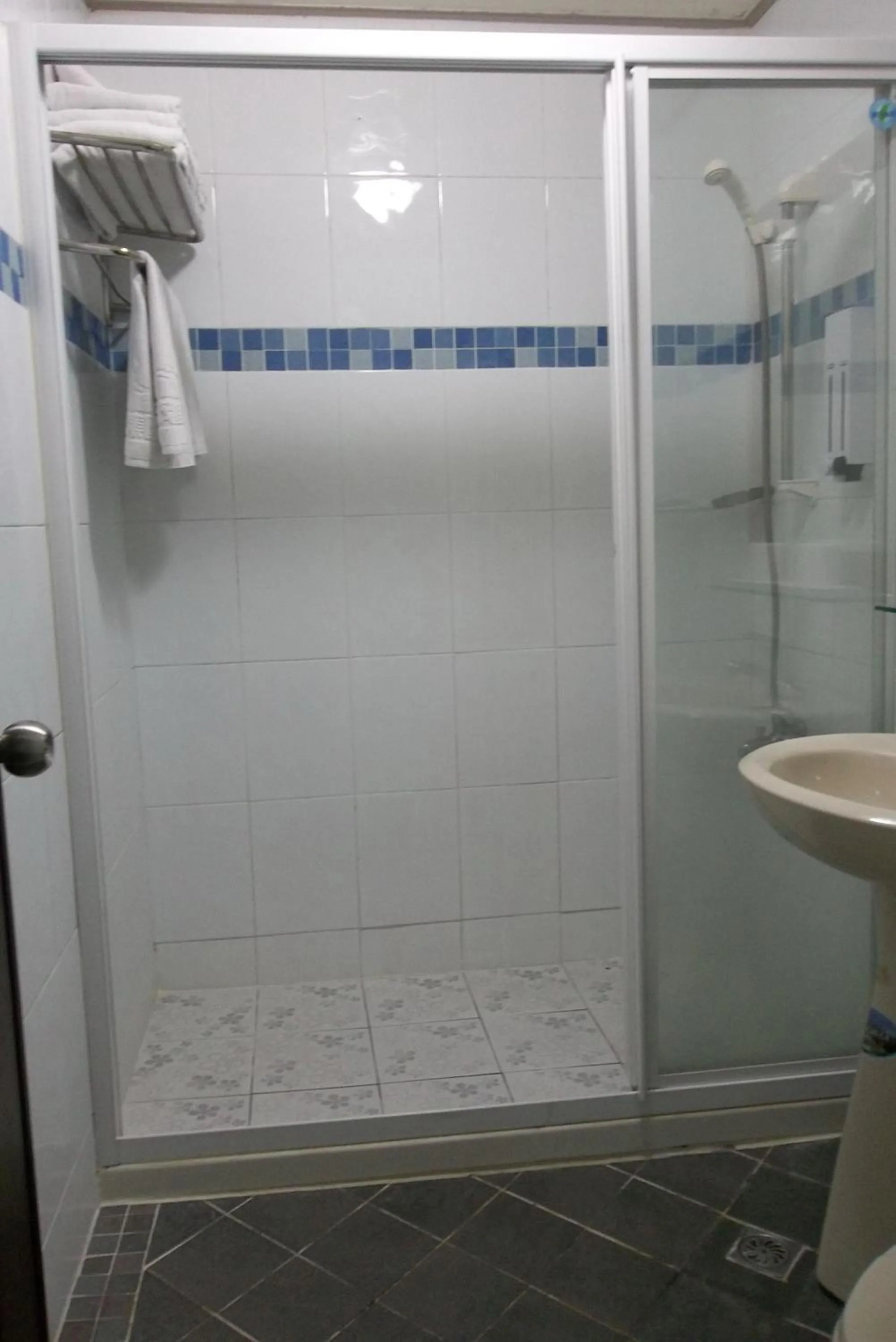 Toong Mao Resorts & Hotel