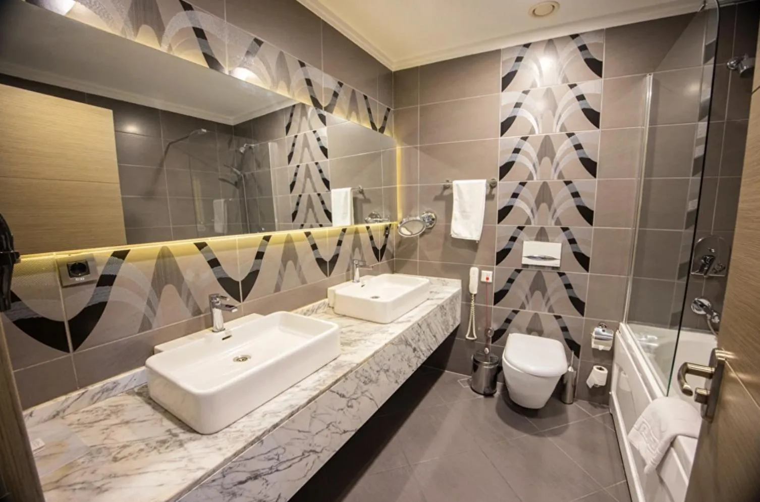 Shower in Hilly Hotel