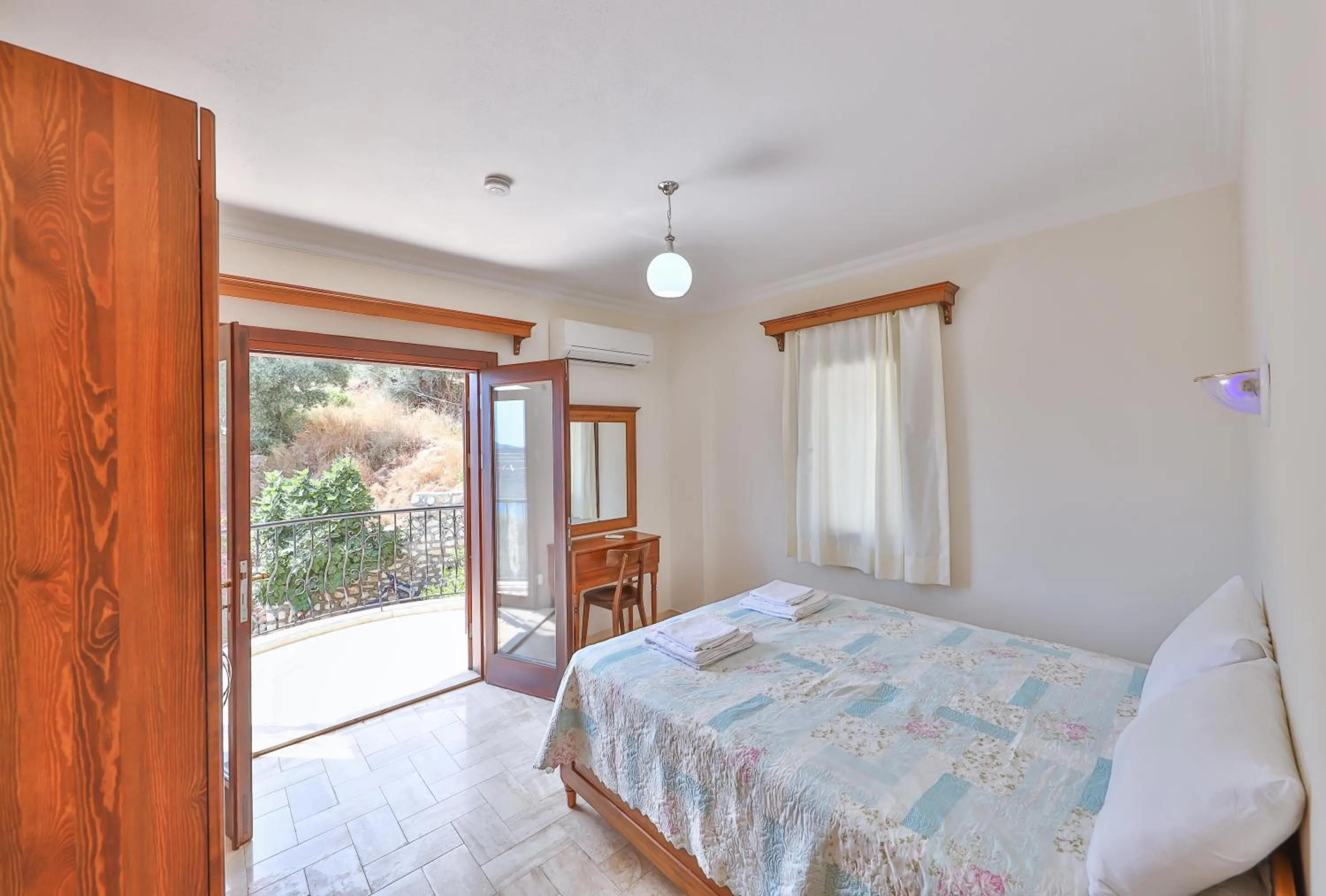 Bedroom, Bed in Nirvana Apartments