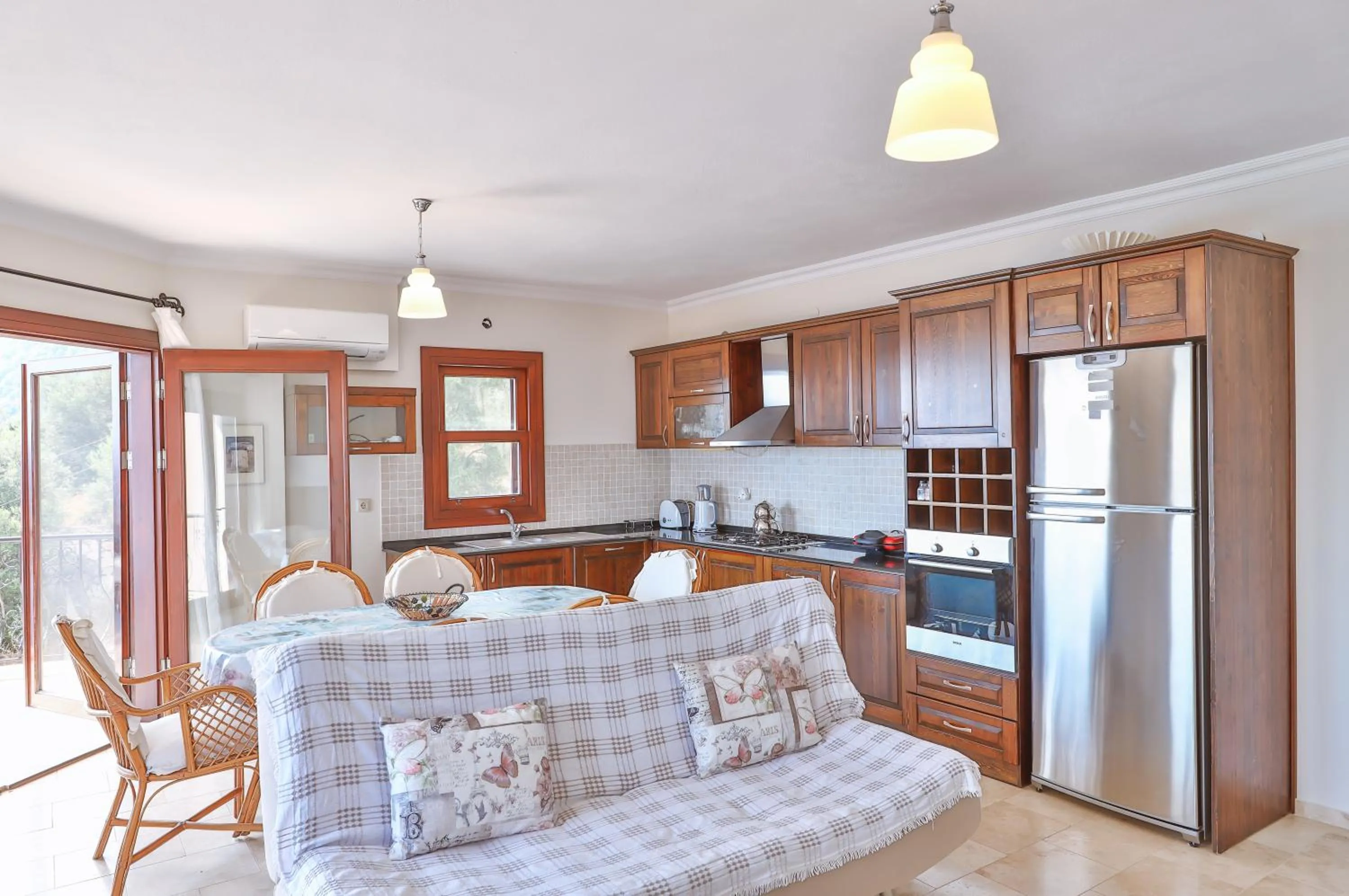 Kitchen or kitchenette in Nirvana Apartments