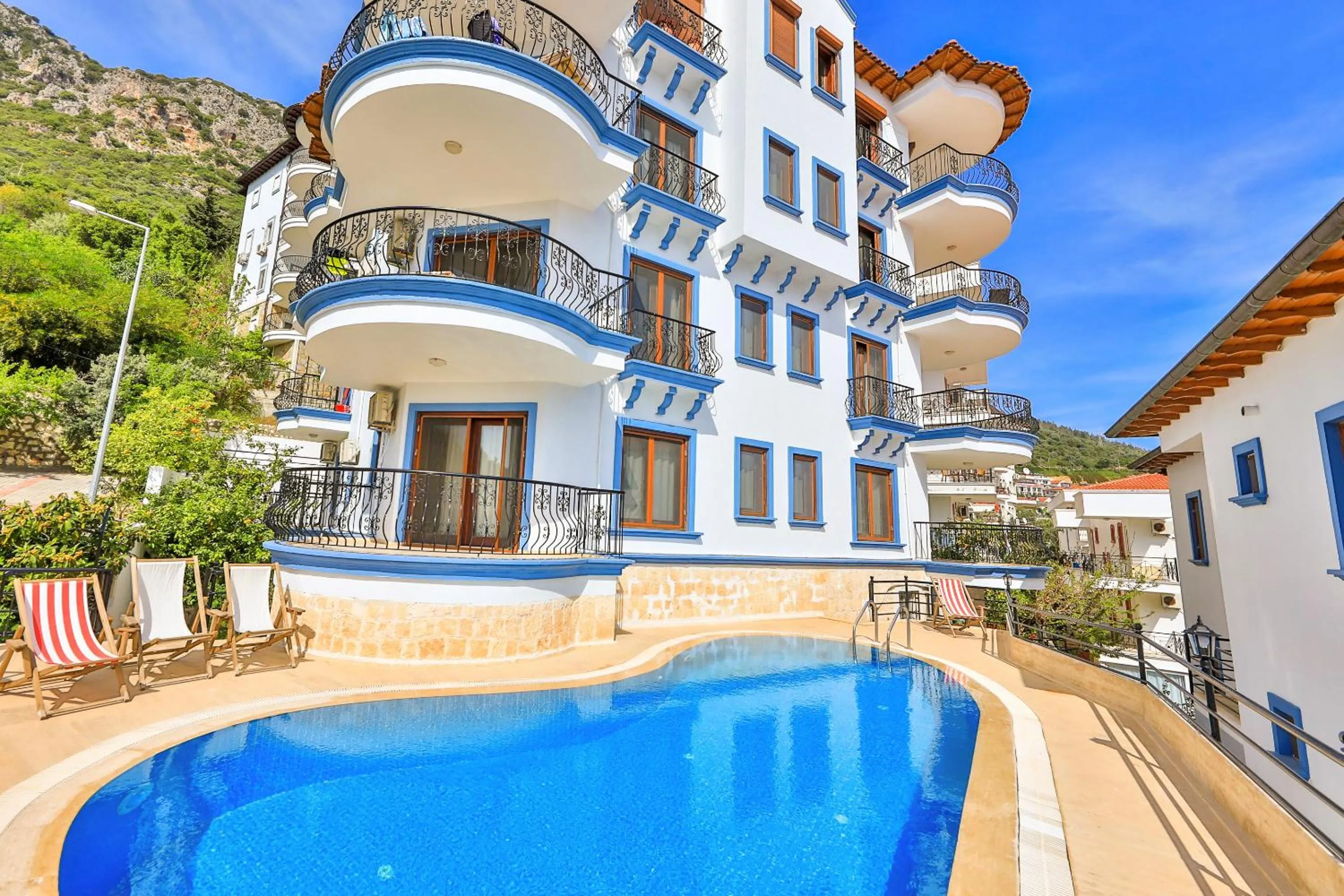 Swimming pool in Nirvana Apartments