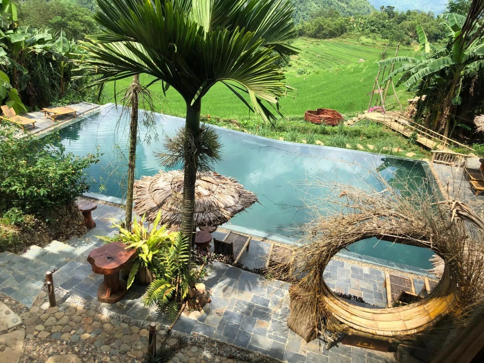 Swimming pool in Pu Luong Natura