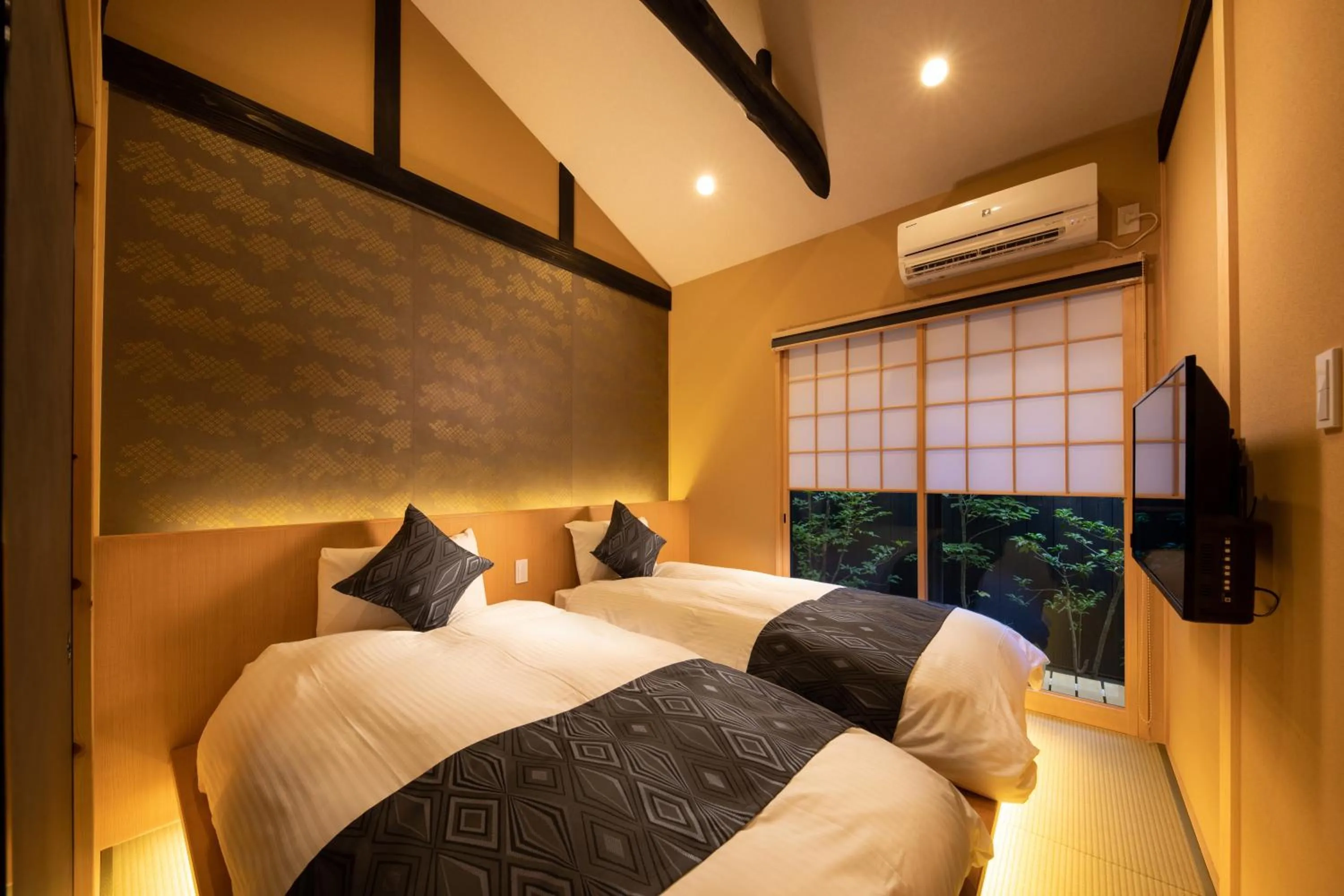 Bed in Kanade Kyotoeki-Minami