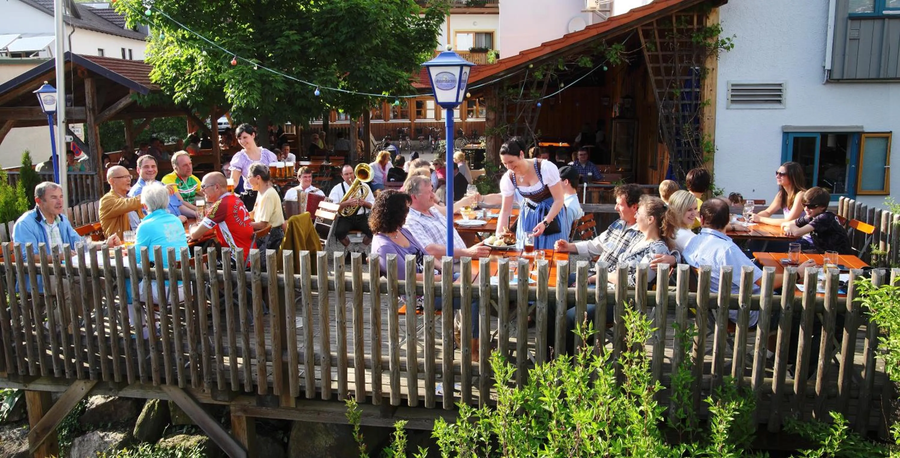 Restaurant/places to eat in Gasthof zum Bäckerwirt