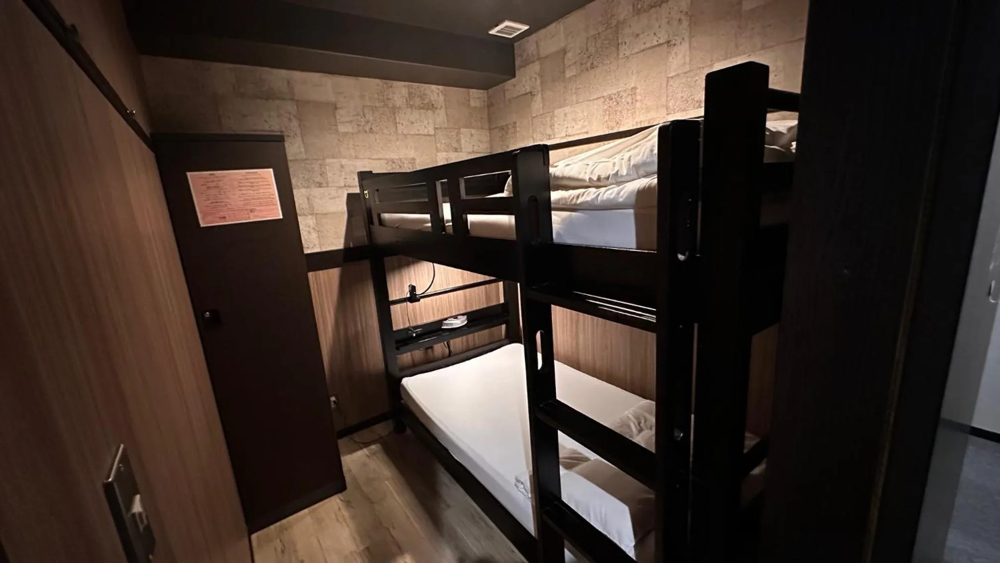 Photo of the whole room, Bed in Hotel Capsule Inn Shizuoka