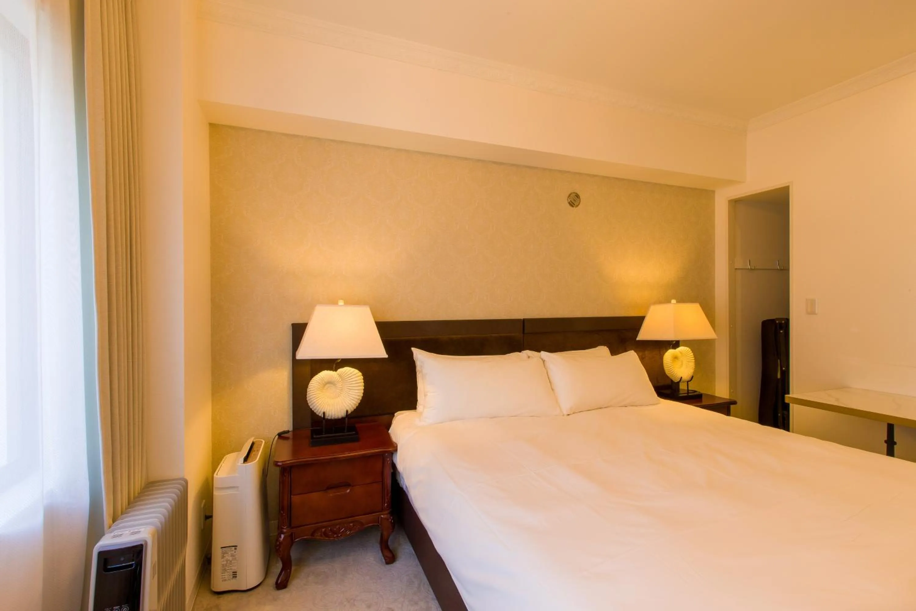 Bed in Himalaya Cloud Hotel