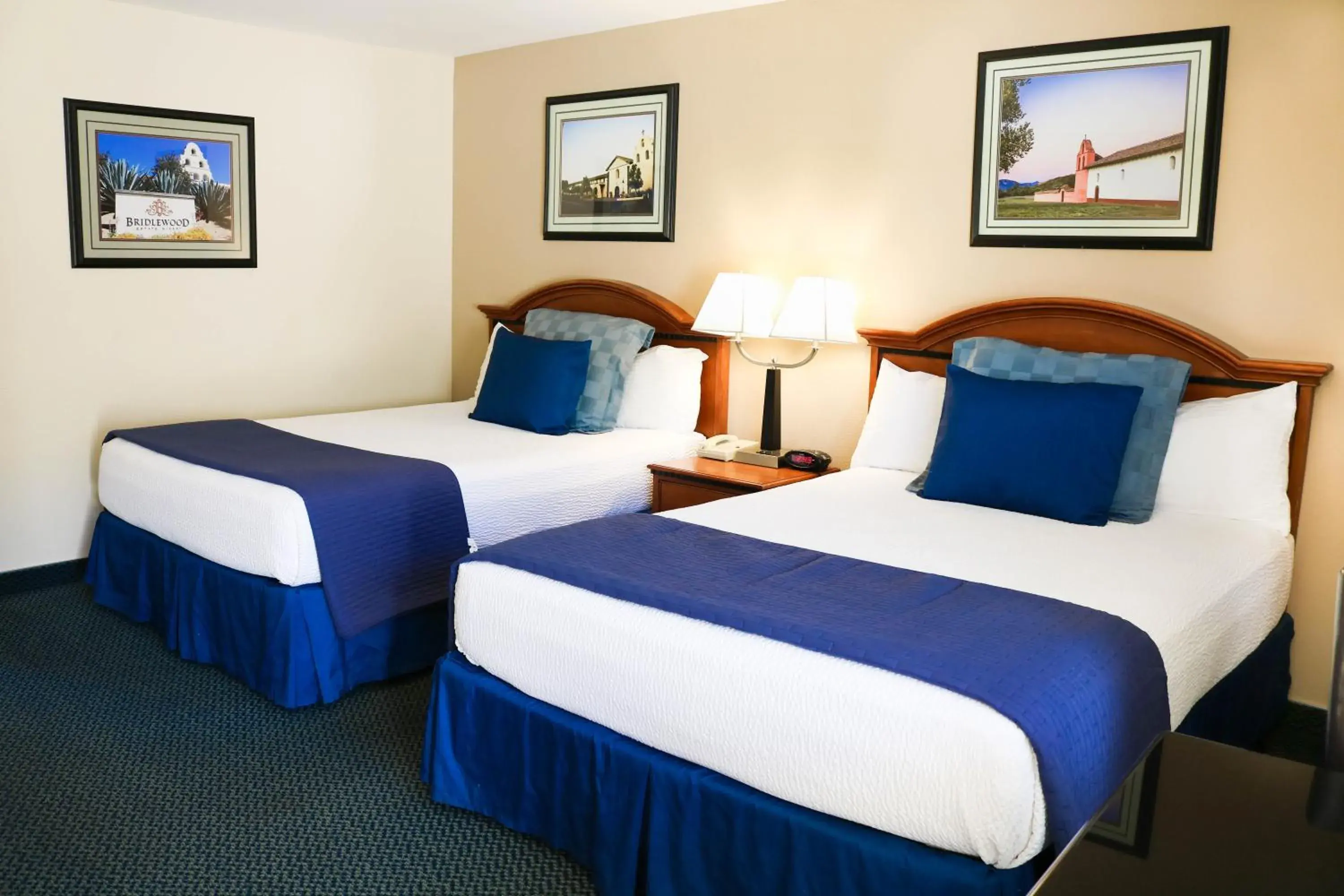 Queen Room with Two Queen Beds in Pea Soup Andersen's Inn Queen Room with Two Queen Beds in Pea Soup Andersen's Inn