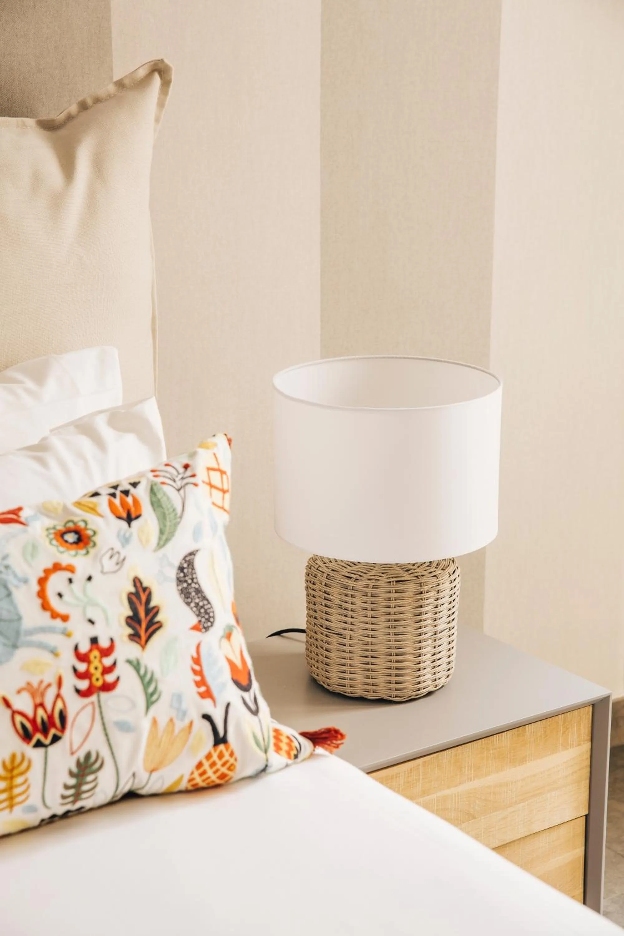 Decorative detail, Bed in Barcelona Apartment Val