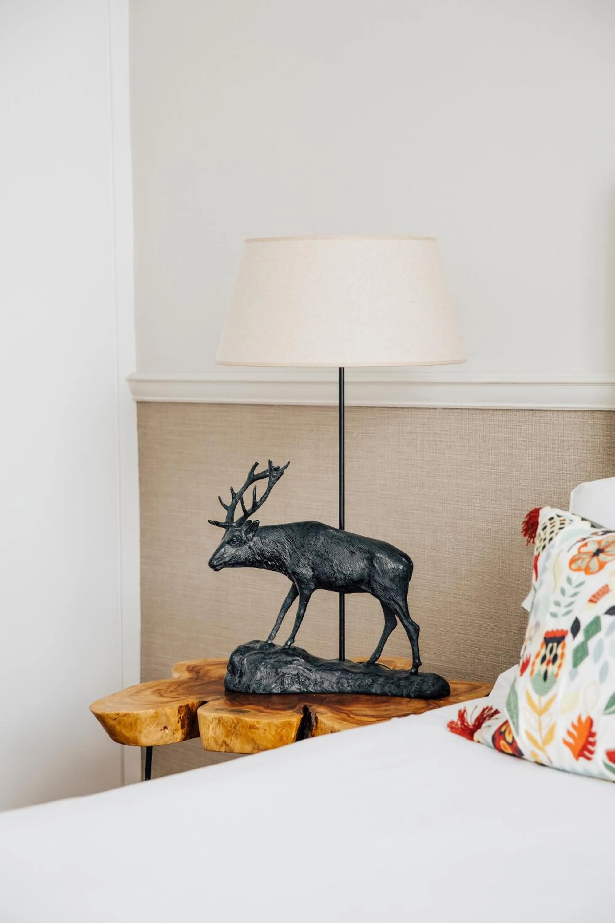 Decorative detail, Bed in Barcelona Apartment Val