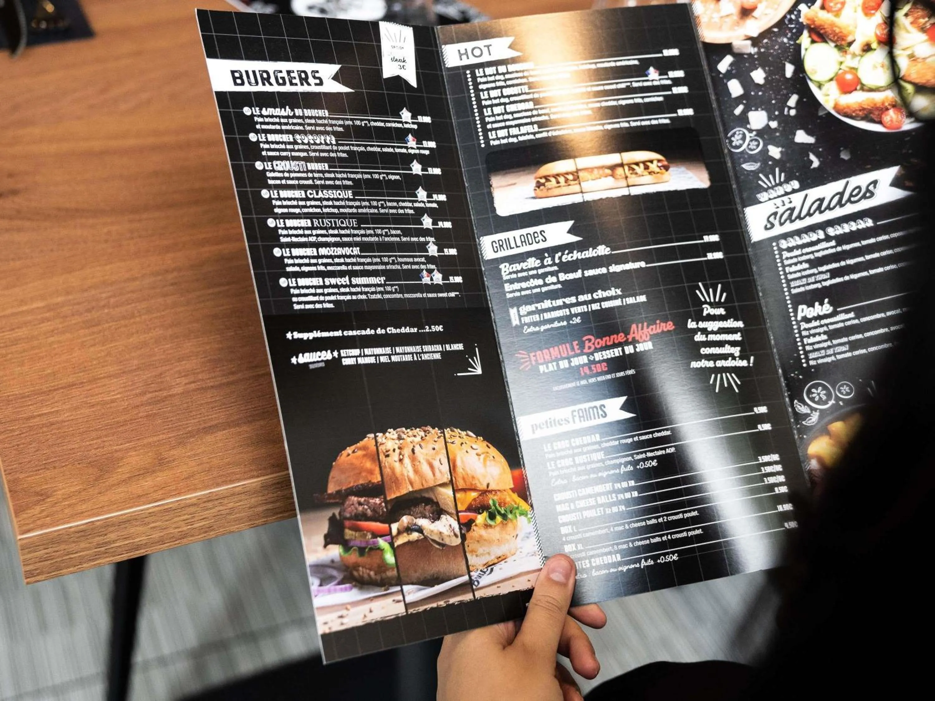 Restaurant/places to eat in ibis Saint-Denis Stade Ouest