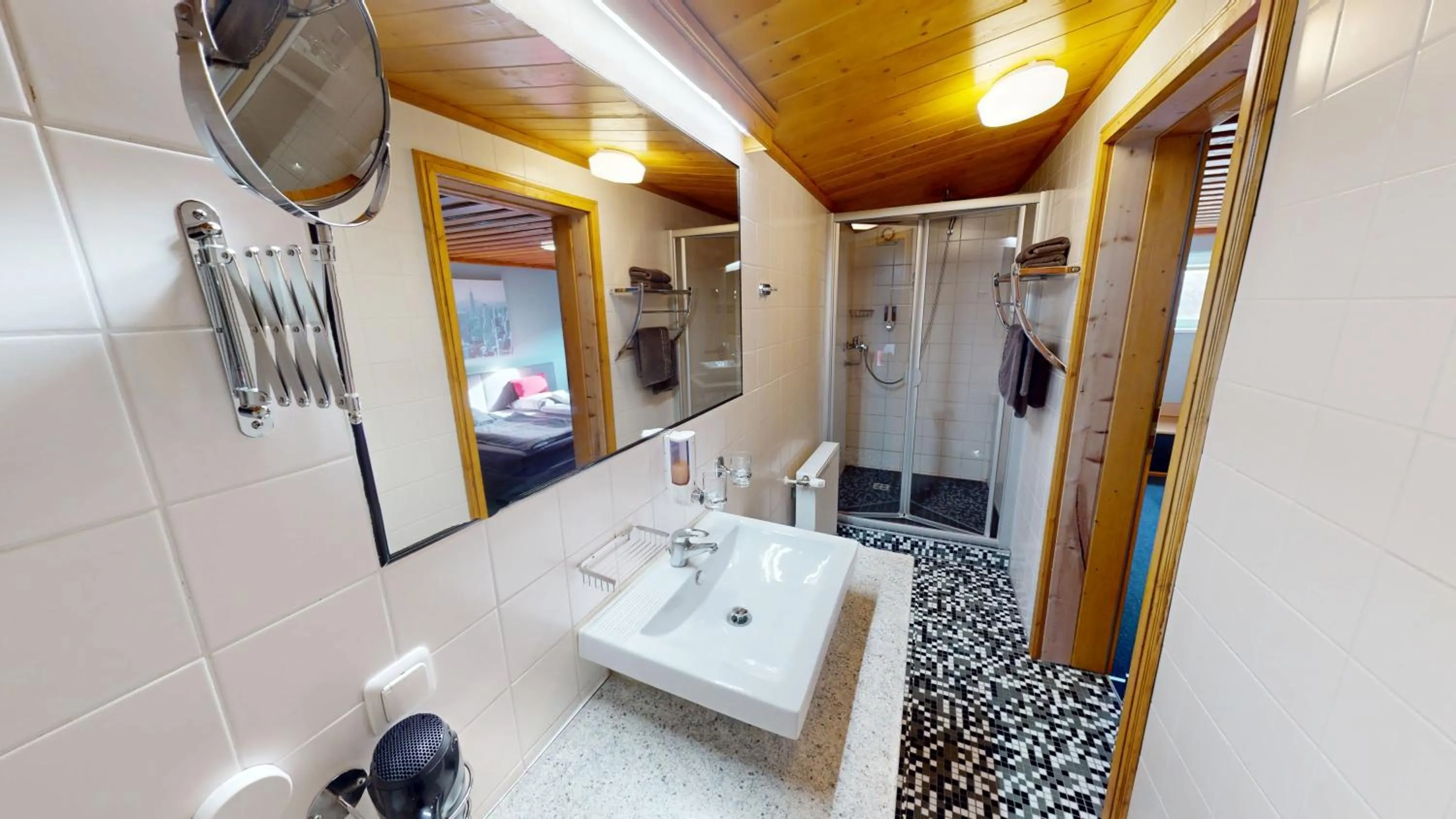 Shower in Moving Rooms