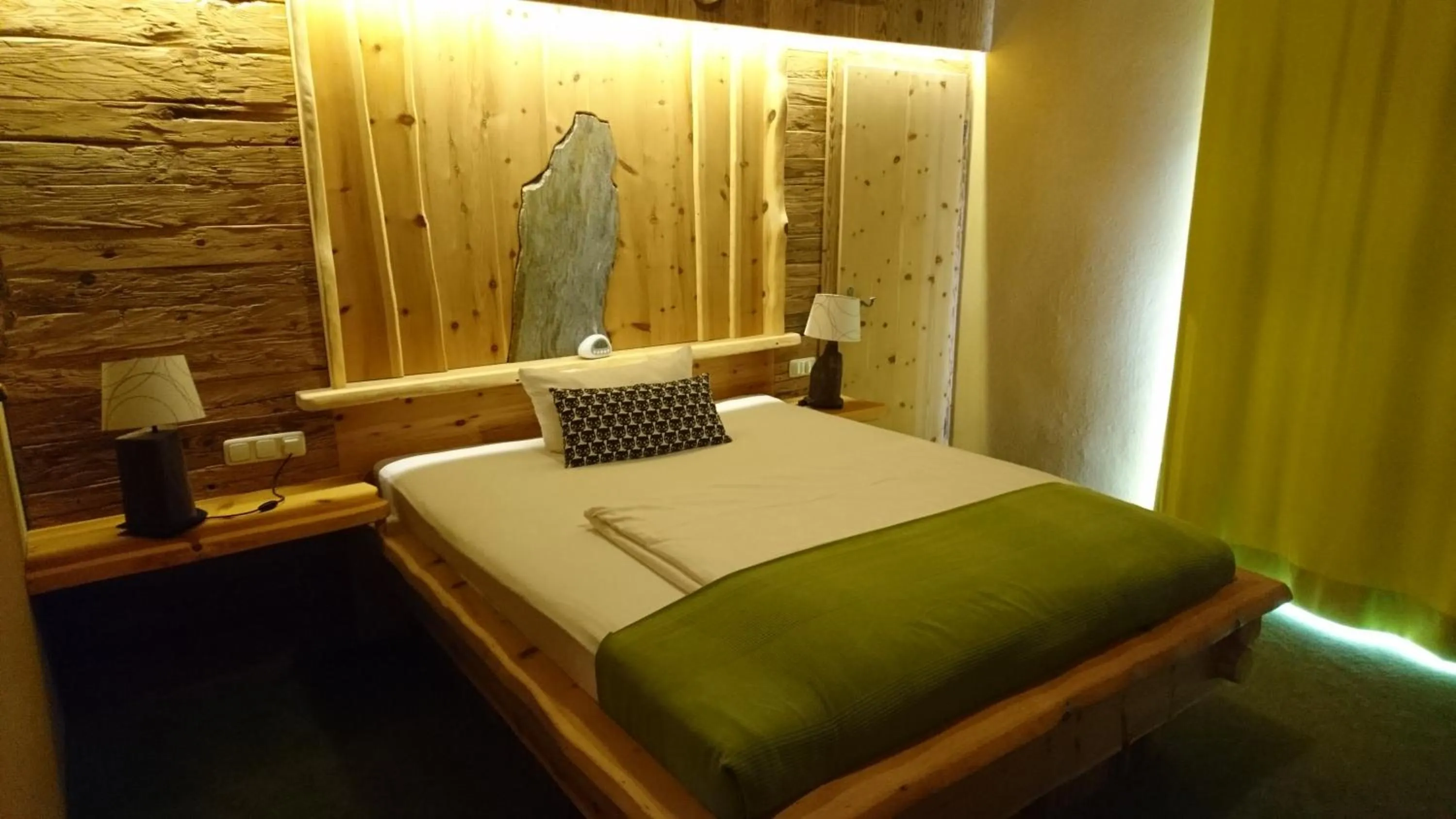 Bed in Hotel & Auberge le Journal