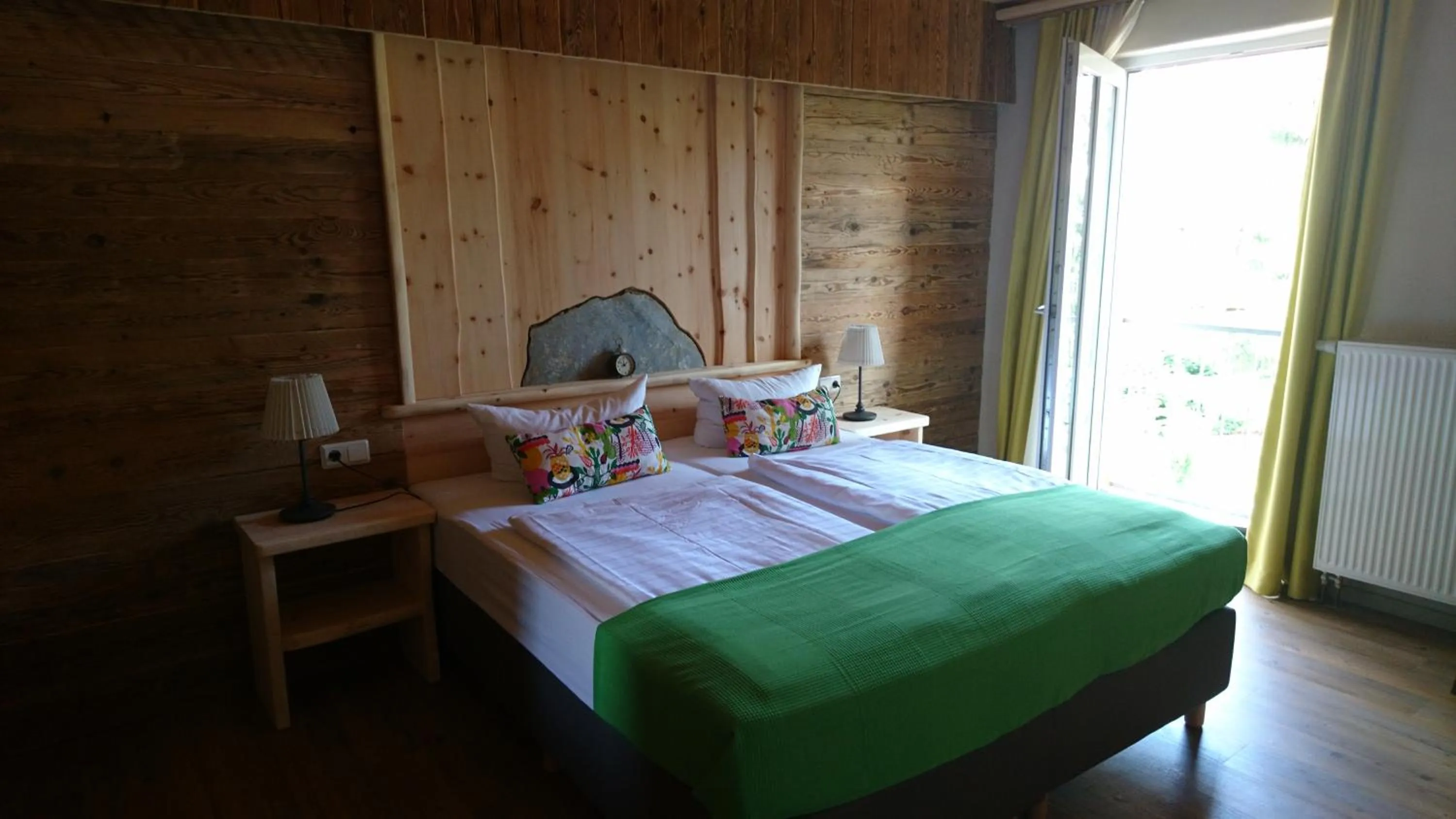 Bed in Hotel & Auberge le Journal