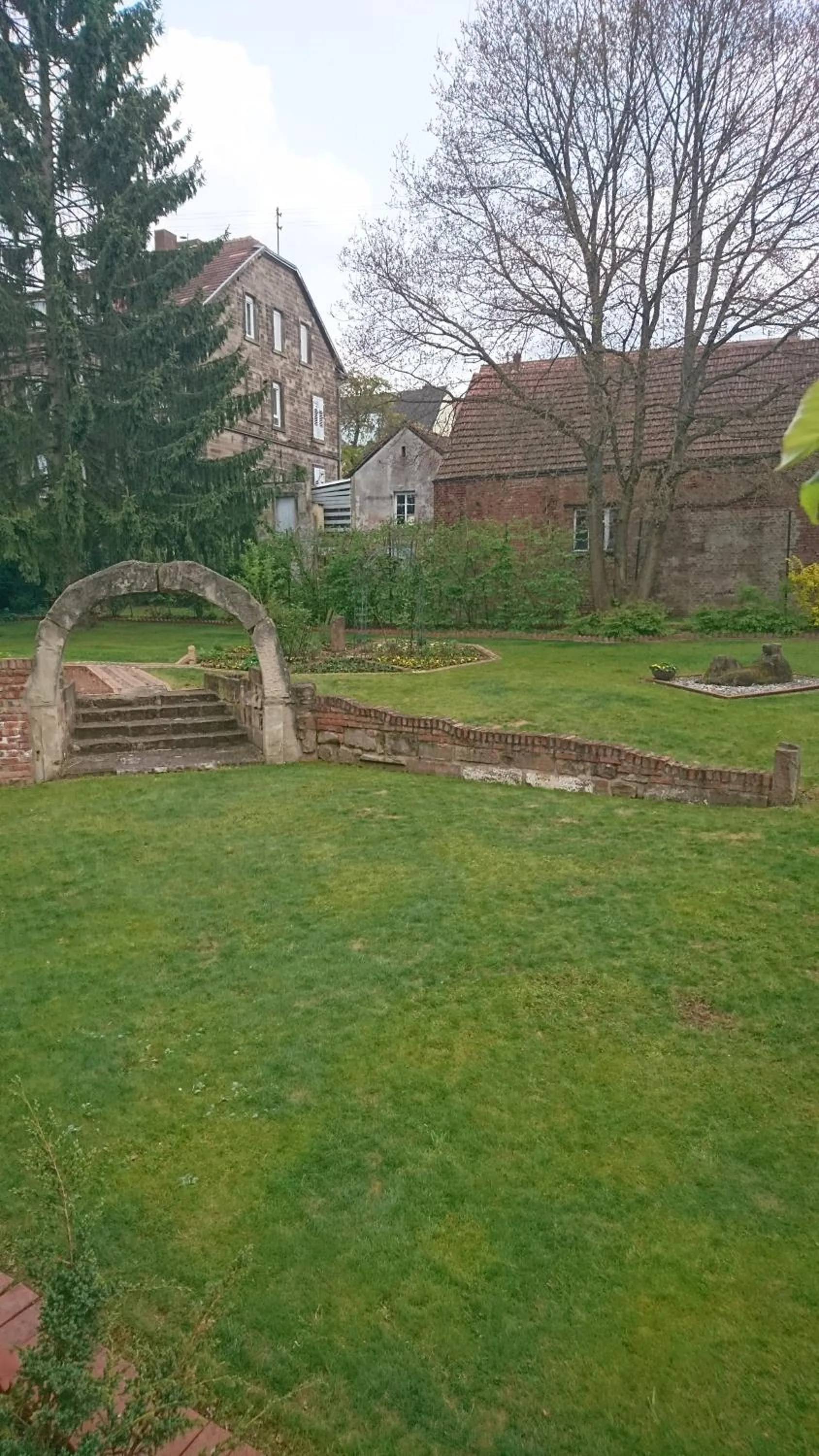 Garden view in Hotel & Auberge le Journal