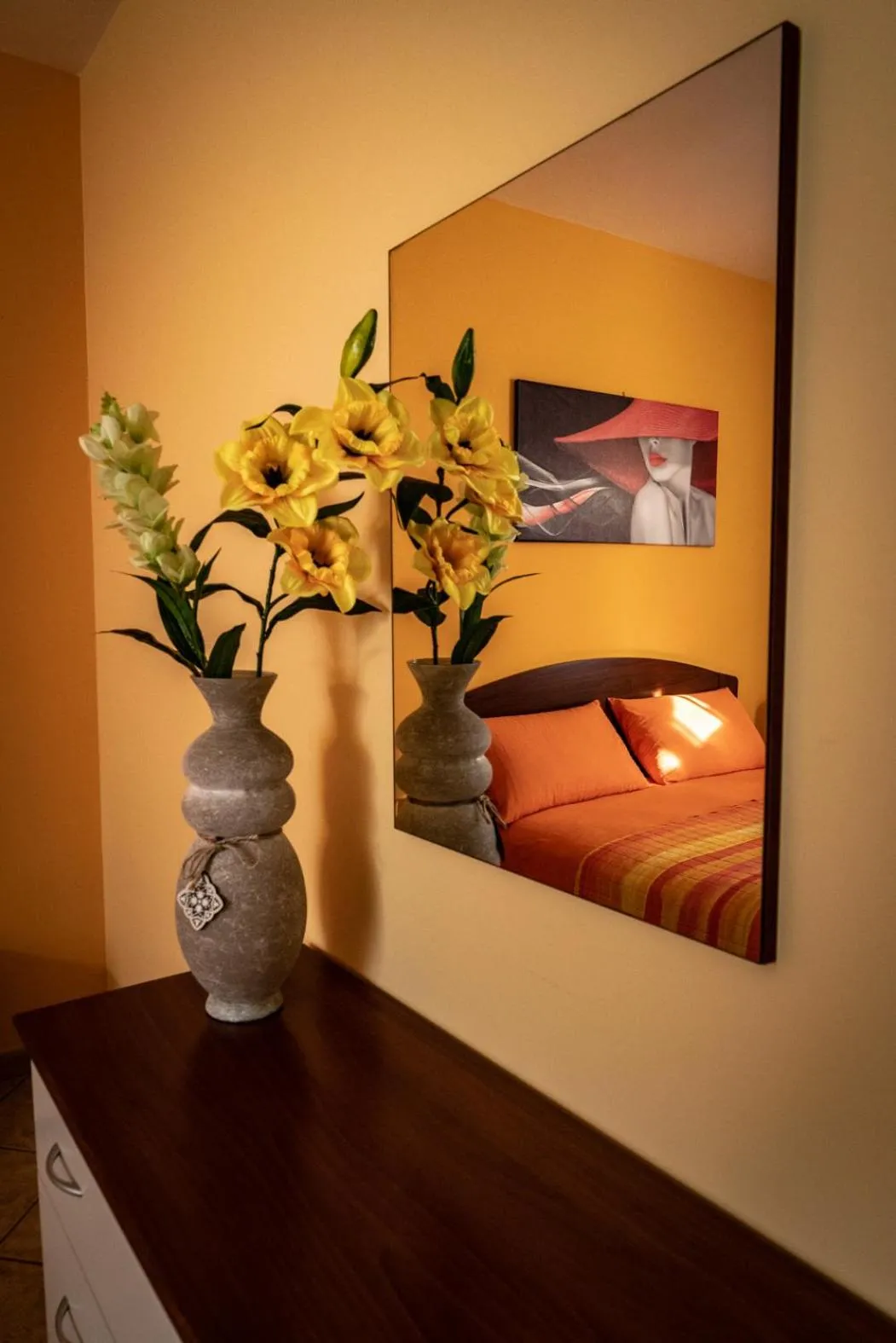 Decorative detail in B&B Salerno