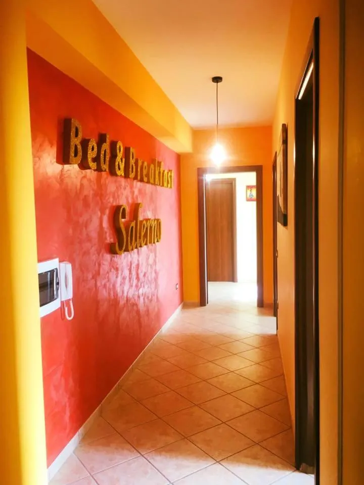 Decorative detail in B&B Salerno