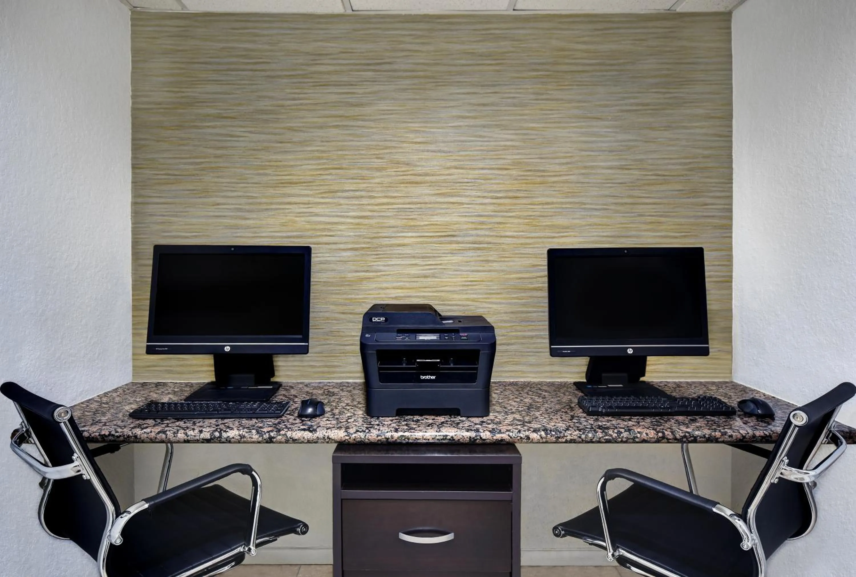 Business facilities in Baymont by Wyndham Houston/Westchase
