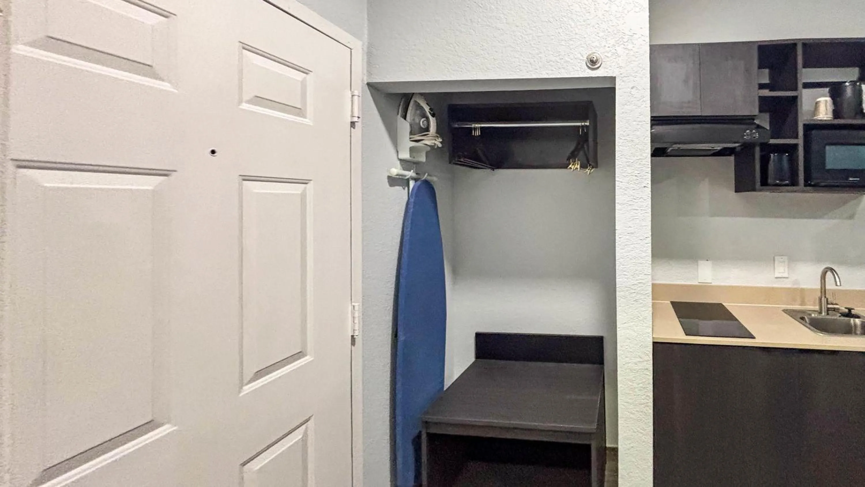 Kitchen or kitchenette in Studio 6 Houston, TX - Westchase