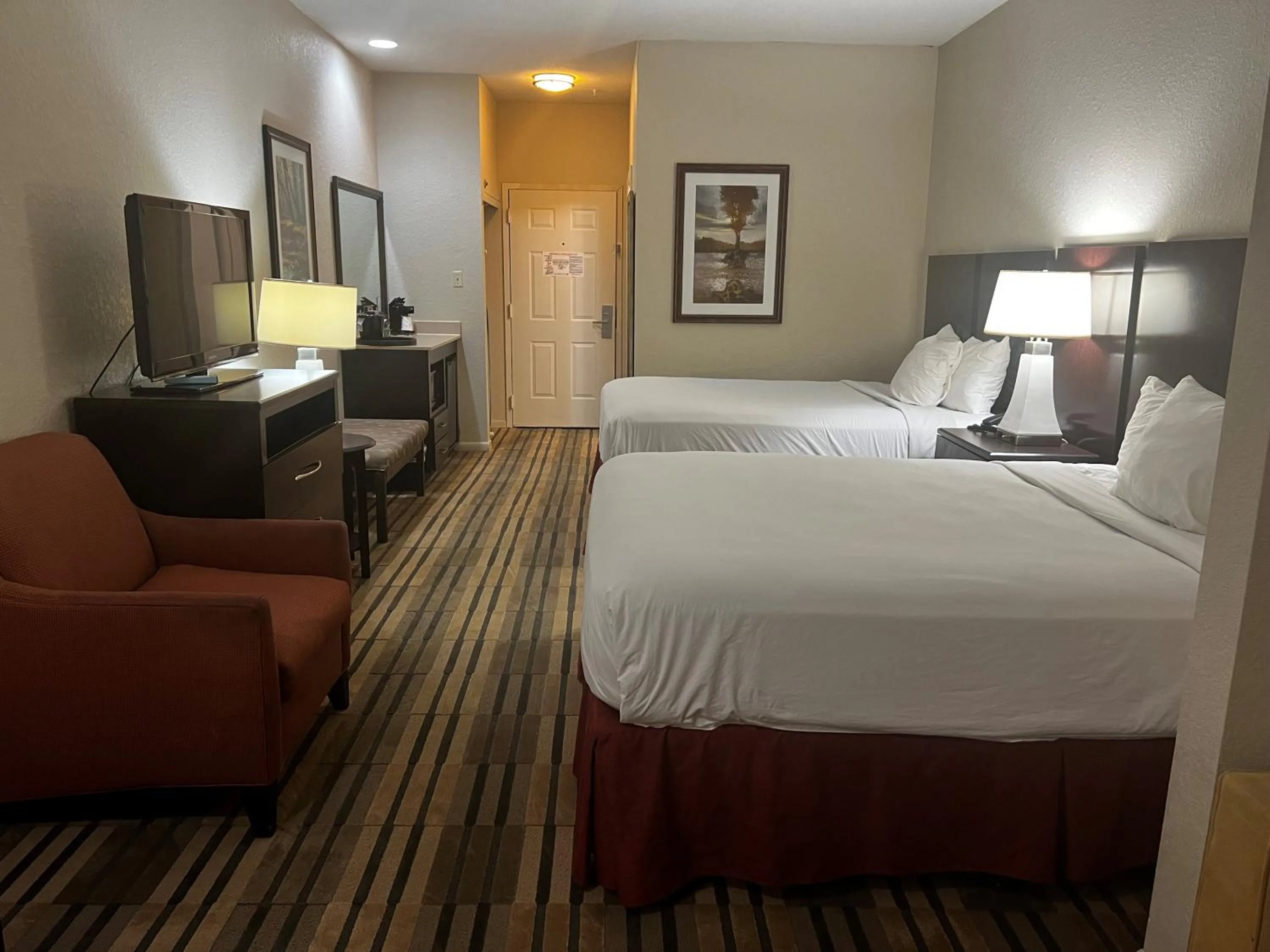 Bedroom, Bed in Baymont by Wyndham Houston/Westchase