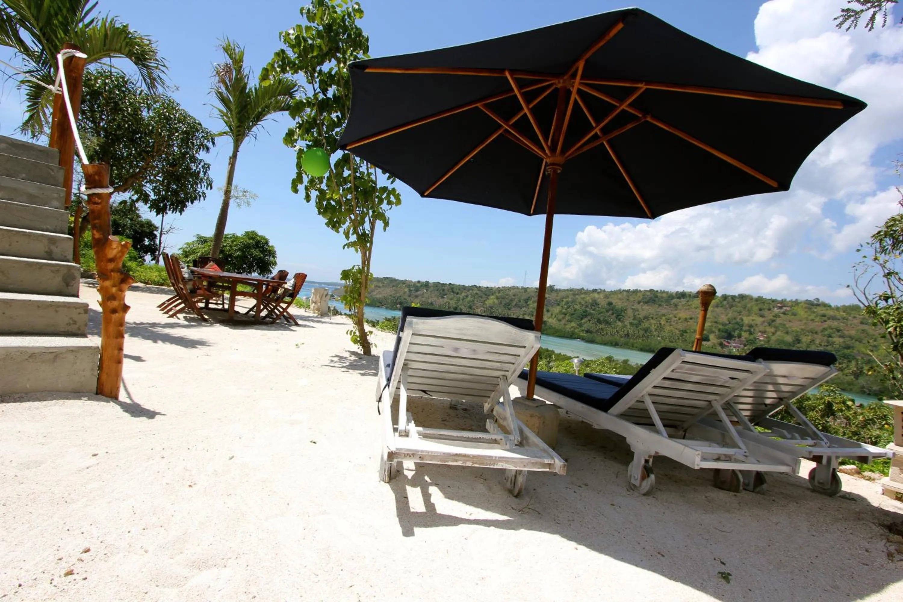 Garden in Twin Island Villas & Dive Resort