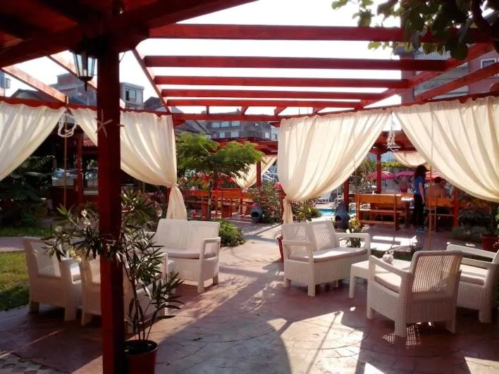 Alba Family Club Hotel