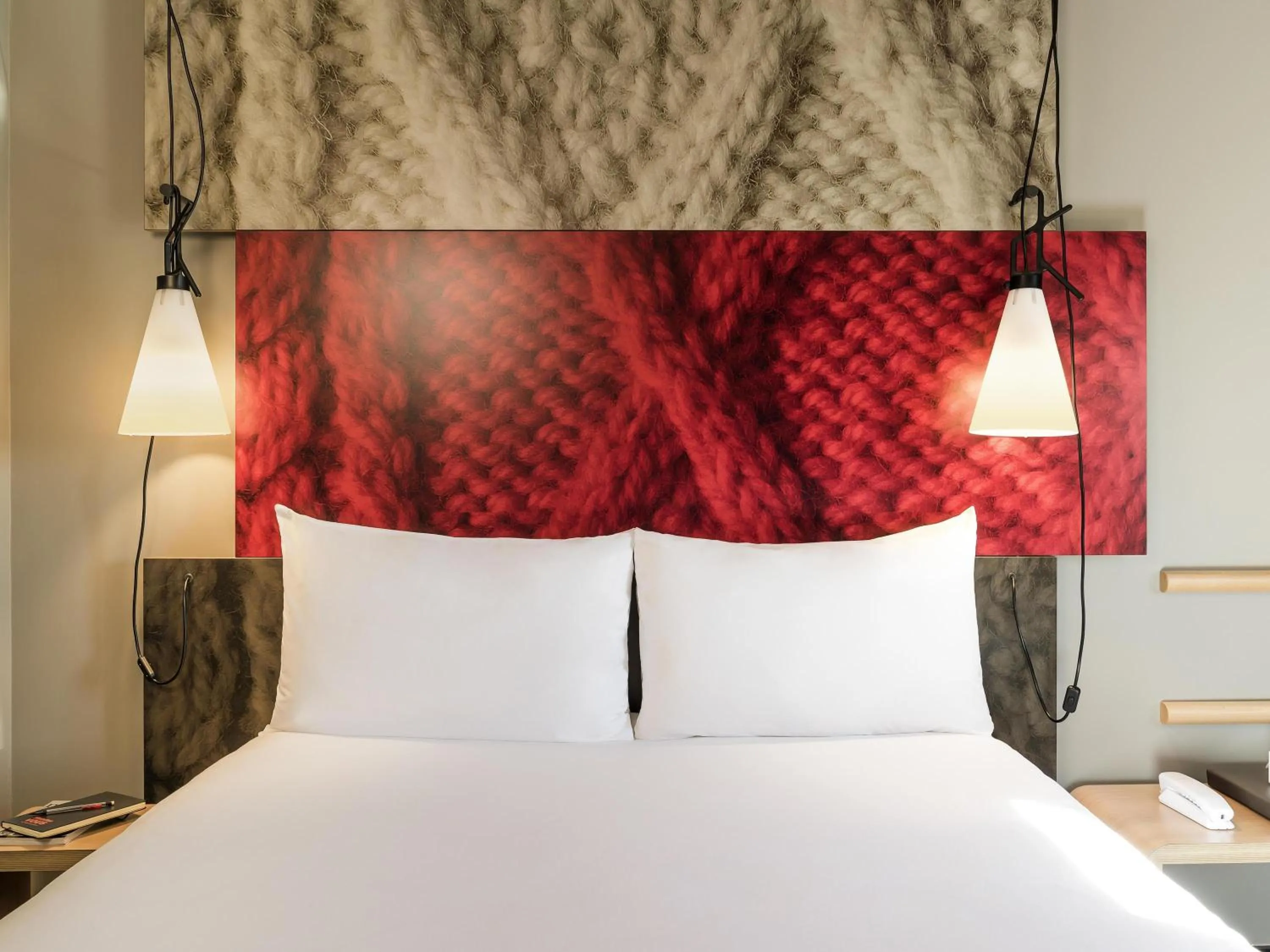 Bedroom, Bed in ibis Paris Saint-Denis Stade Sud