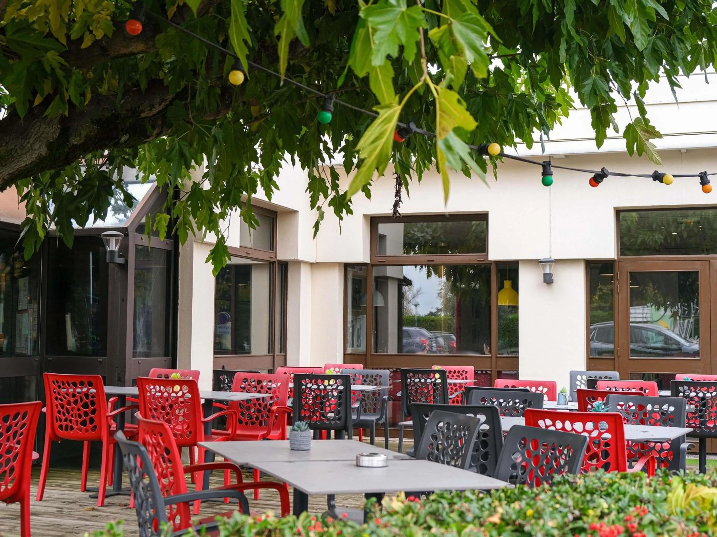 Property building in ibis Toulouse Aeroport