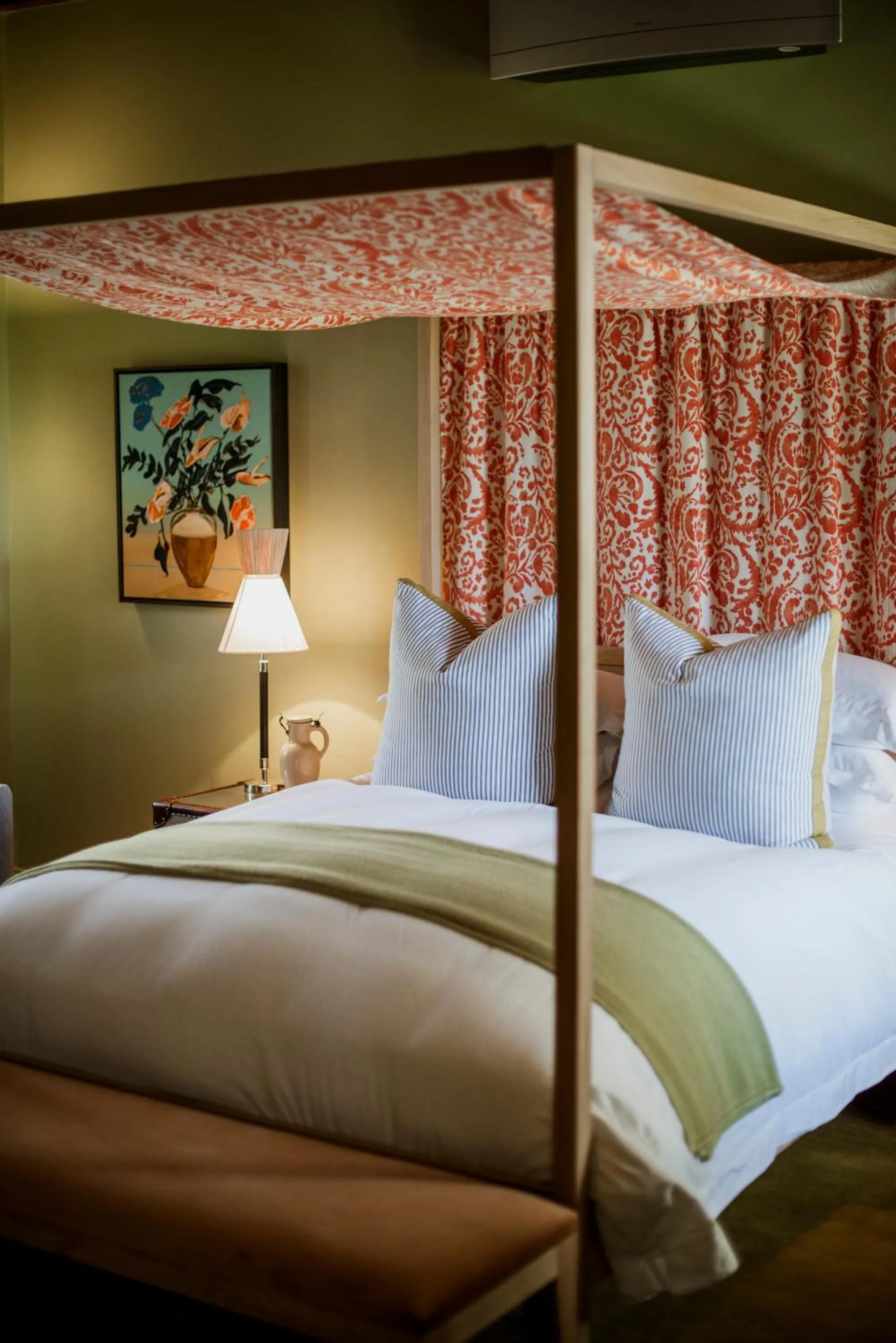 Bed in Bosjes - Herehuis