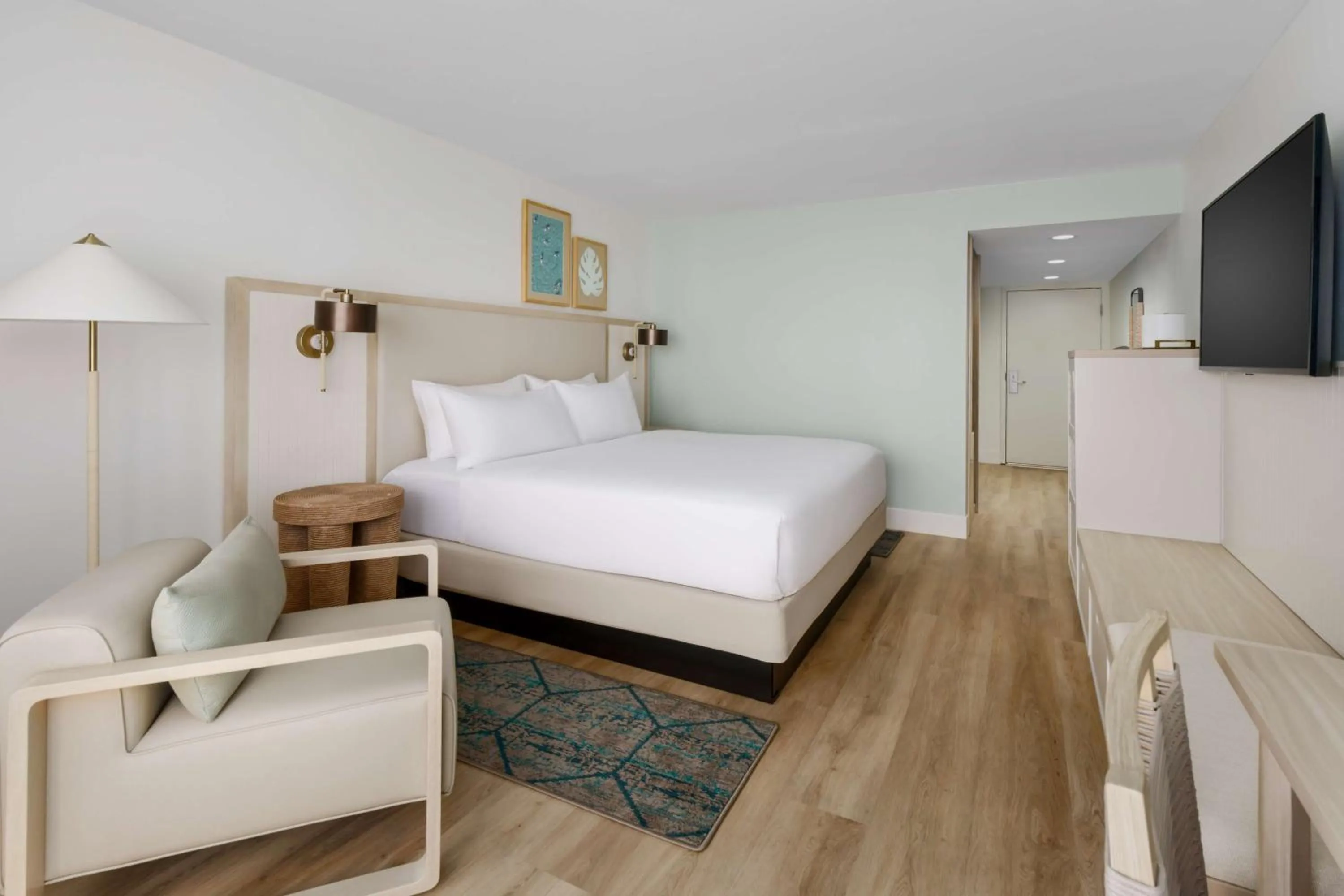 Bed in Beal House Fort Walton Beach, Tapestry Collection By Hilton