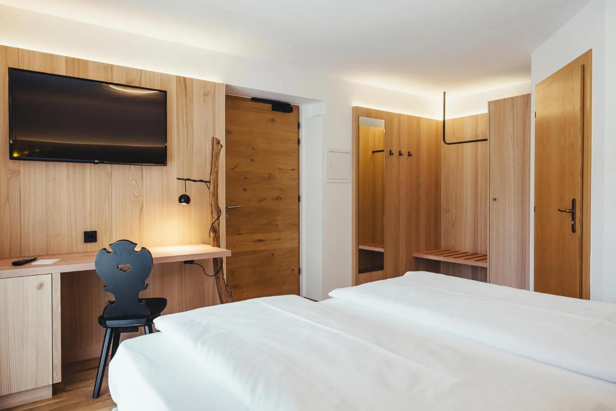 Photo of the whole room, Bed in Weingut & Genusshotel Spitalerhof Superior