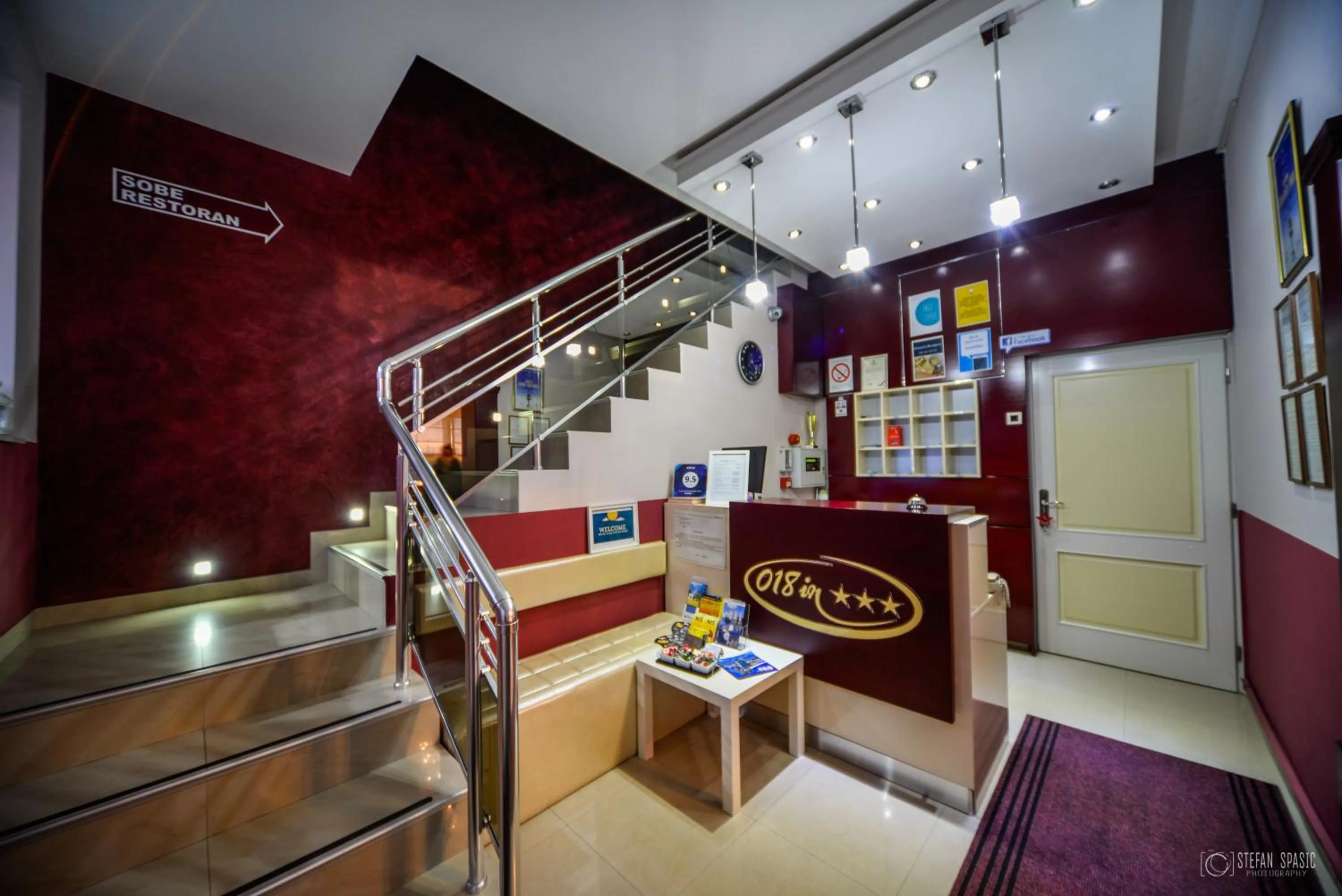 Property logo or sign in Garni Hotel 018 In