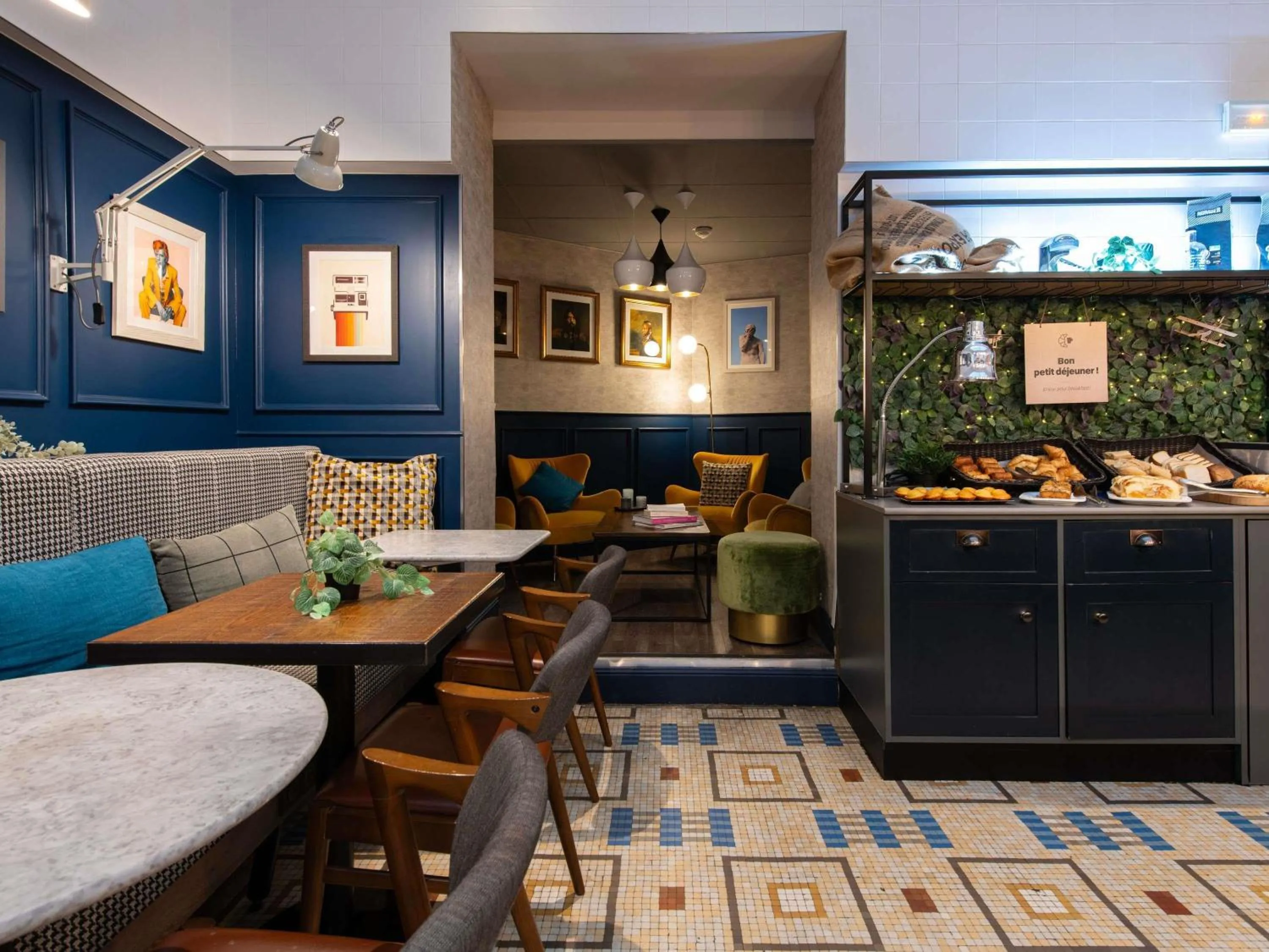 Breakfast in ibis Paris Grands Boulevards Opéra 9e