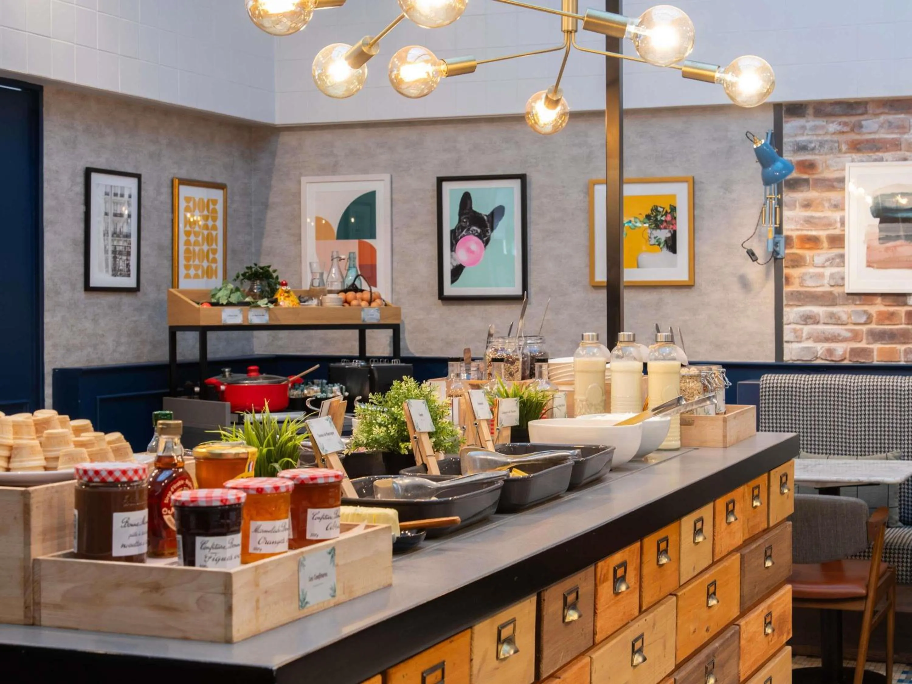 Breakfast in ibis Paris Grands Boulevards Opéra 9e