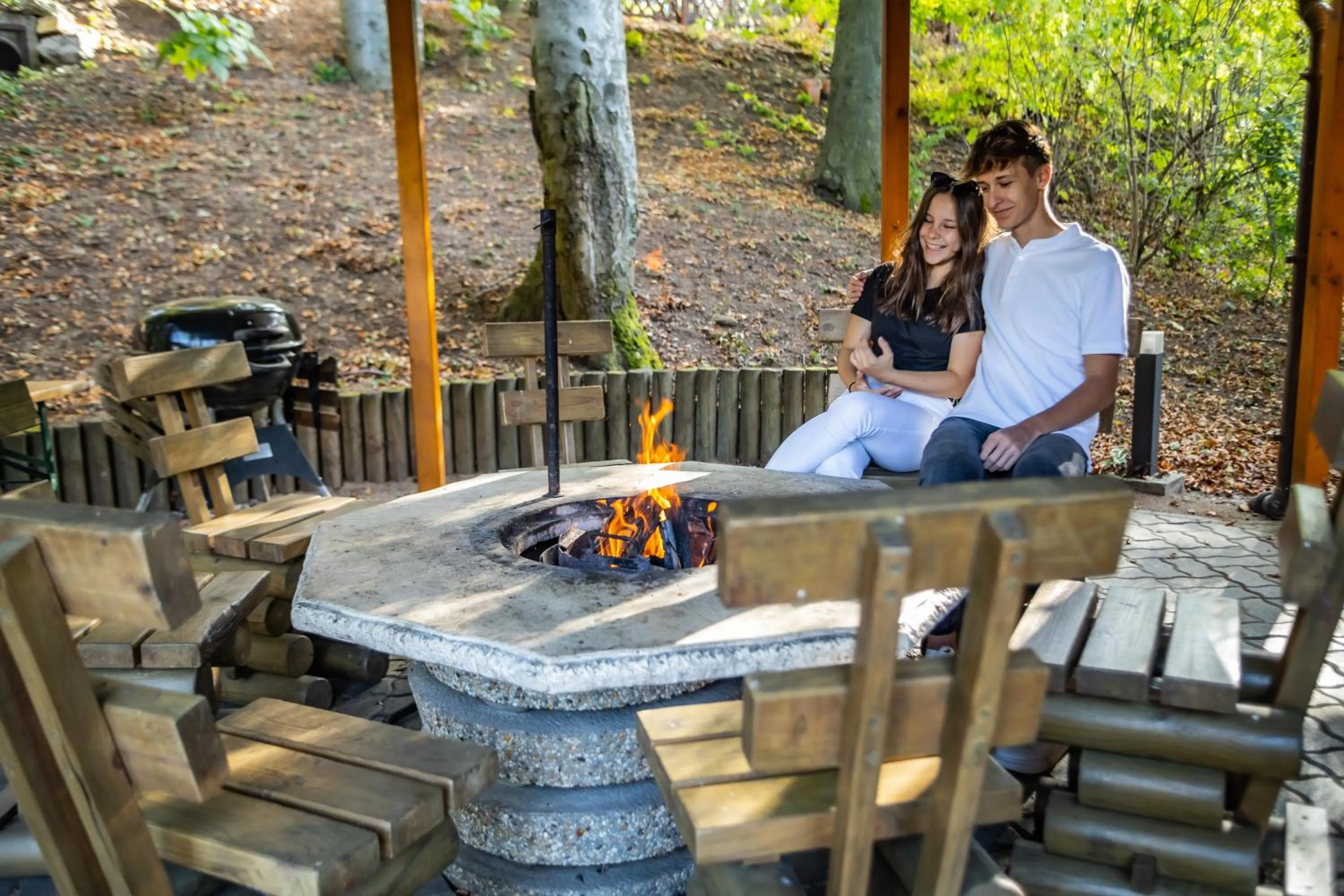 People in 4 Évszak Hegyihotel