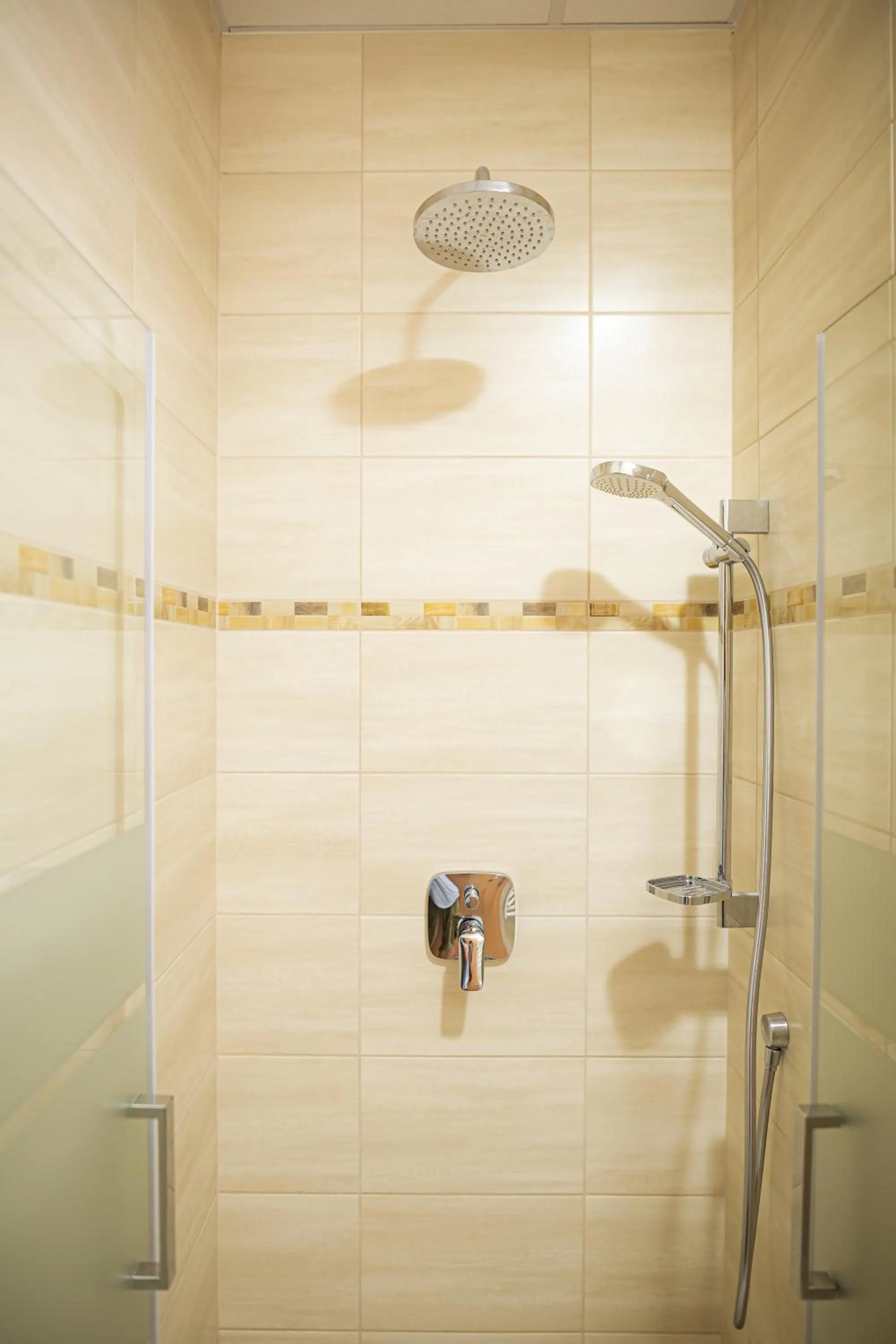 Bathroom in 4 Évszak Hegyihotel