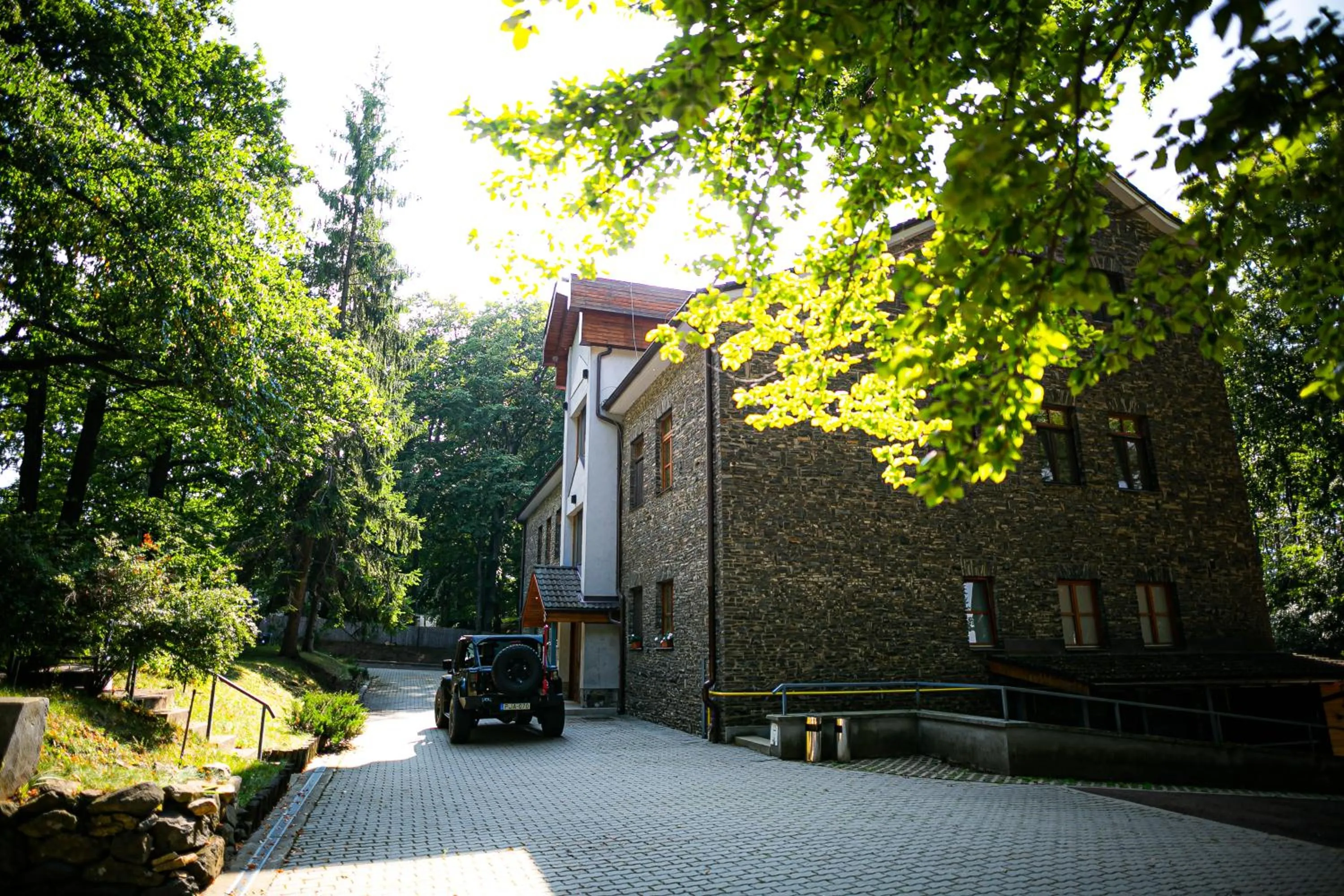 Property building in 4 Évszak Hegyihotel