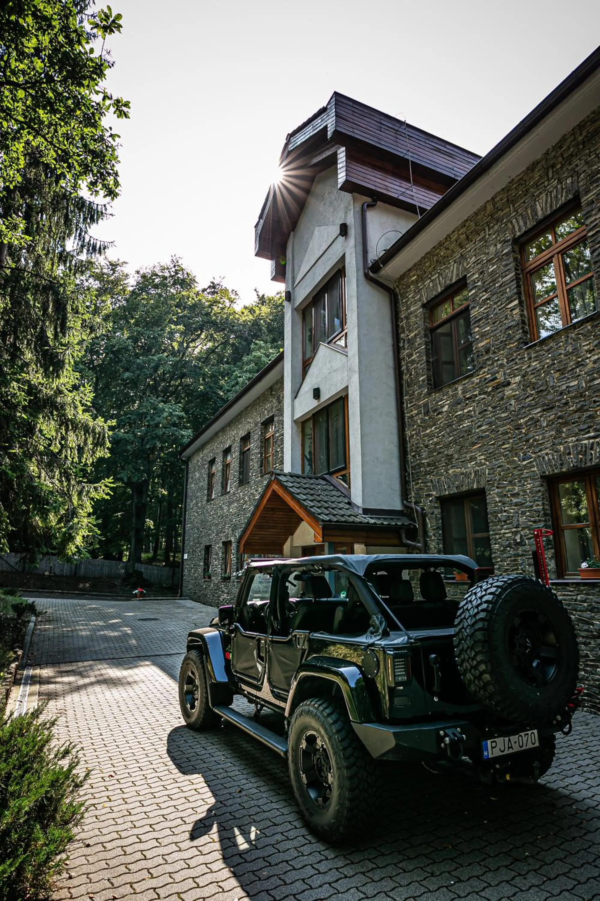 Property building in 4 Évszak Hegyihotel