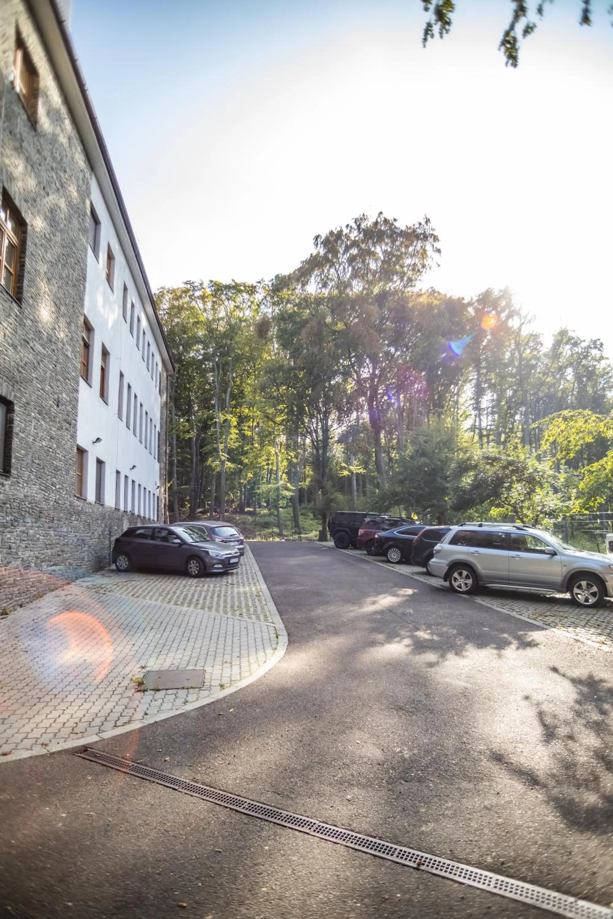 Parking in 4 Évszak Hegyihotel