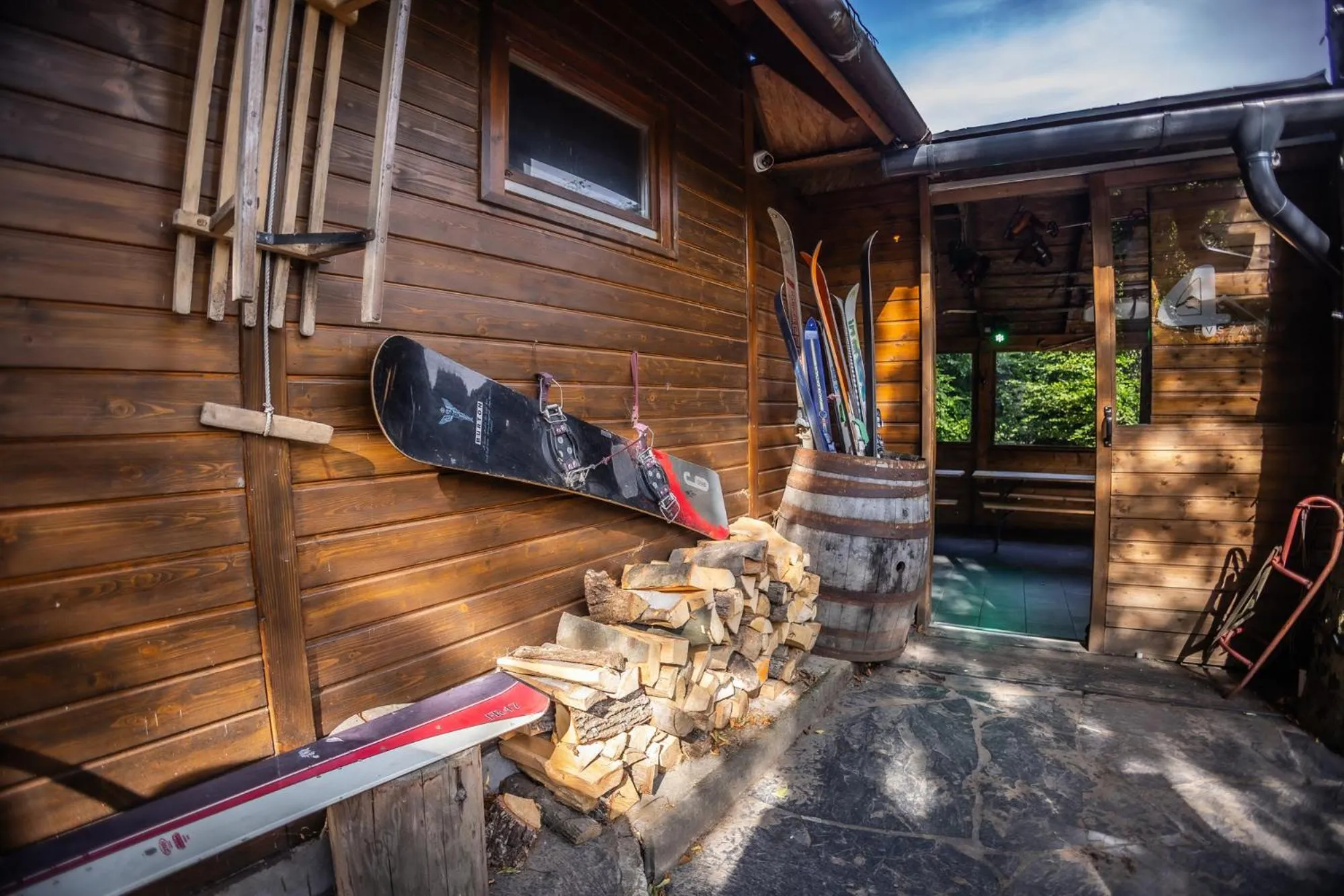 Patio in 4 Évszak Hegyihotel