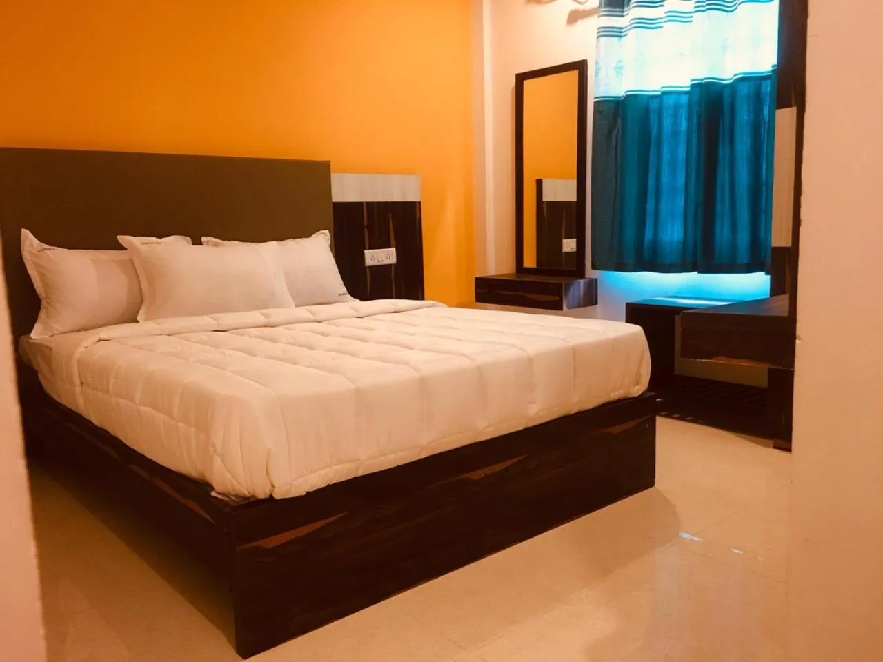 Bedroom, Bed in MM Park Inn