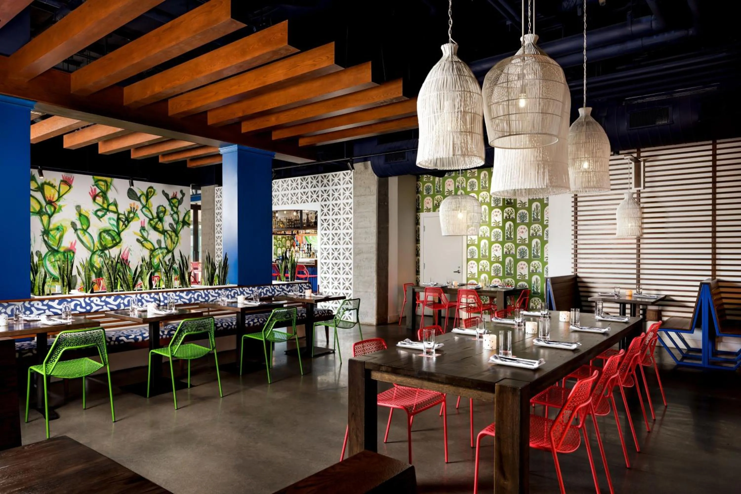 Restaurant/places to eat in JW Marriott Savannah Plant Riverside District